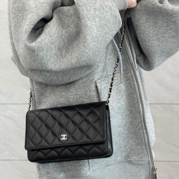 CHANEL 閑置品🌟 黑色銀扣荔枝皮WOC 2026年 全套有單🖤