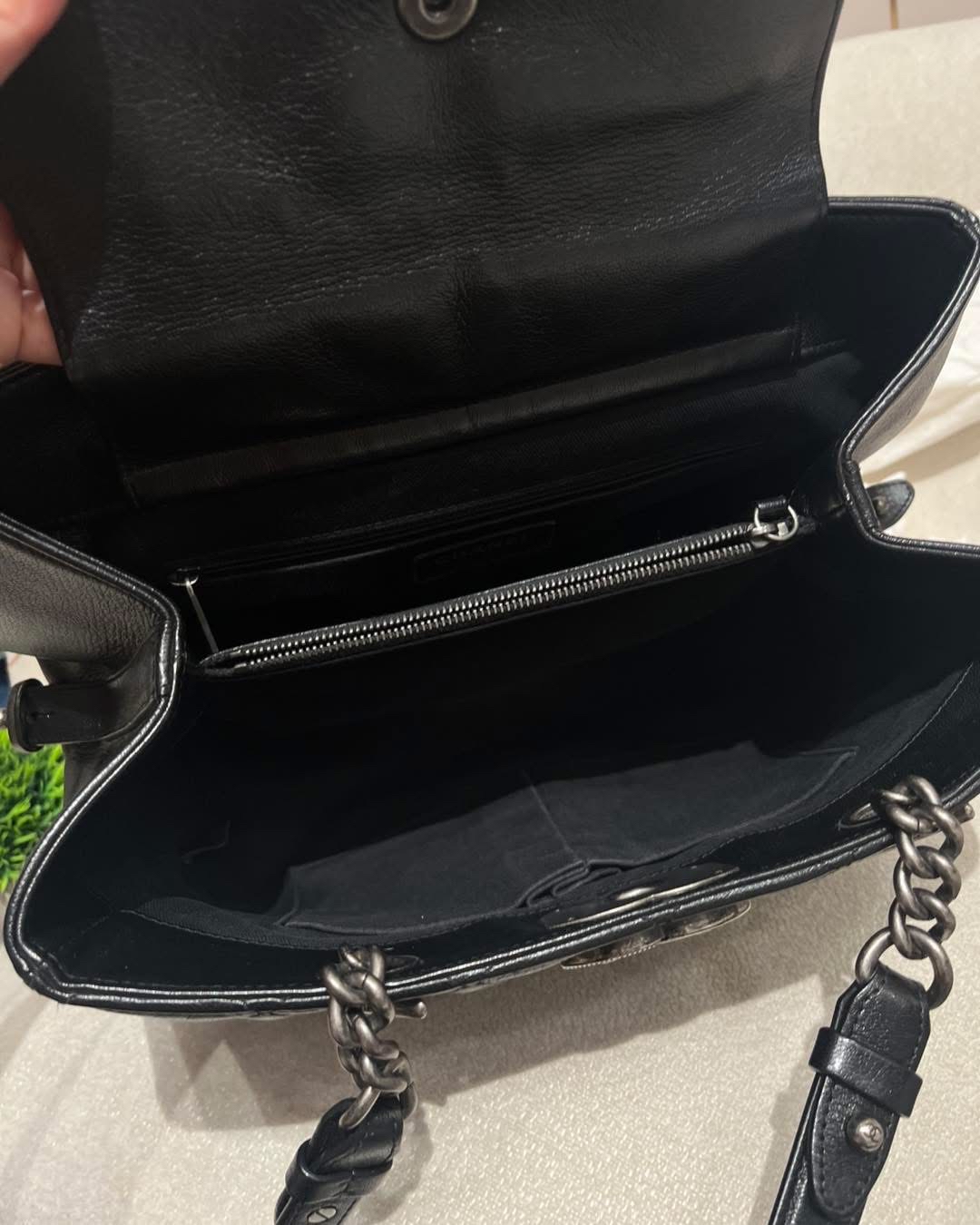 Chanel Shoulder Bag 100%Authentic, 95%New ✅貼✅Dust bag