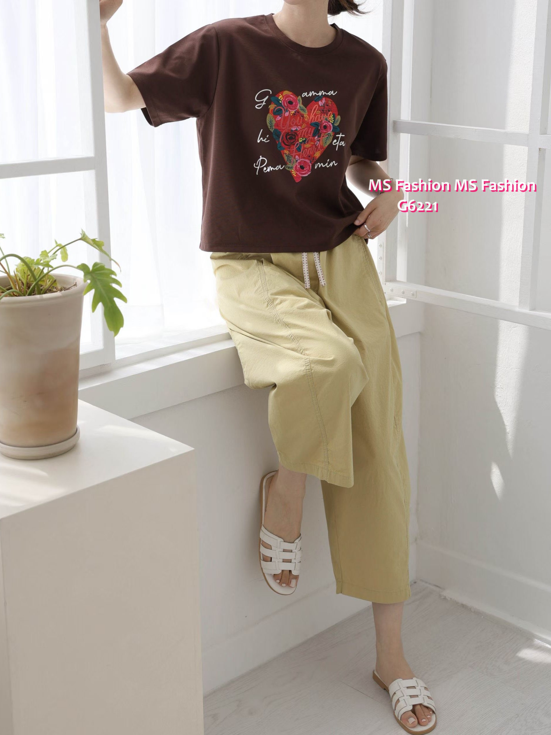 G6221 韓國🇰🇷花朵心型print top