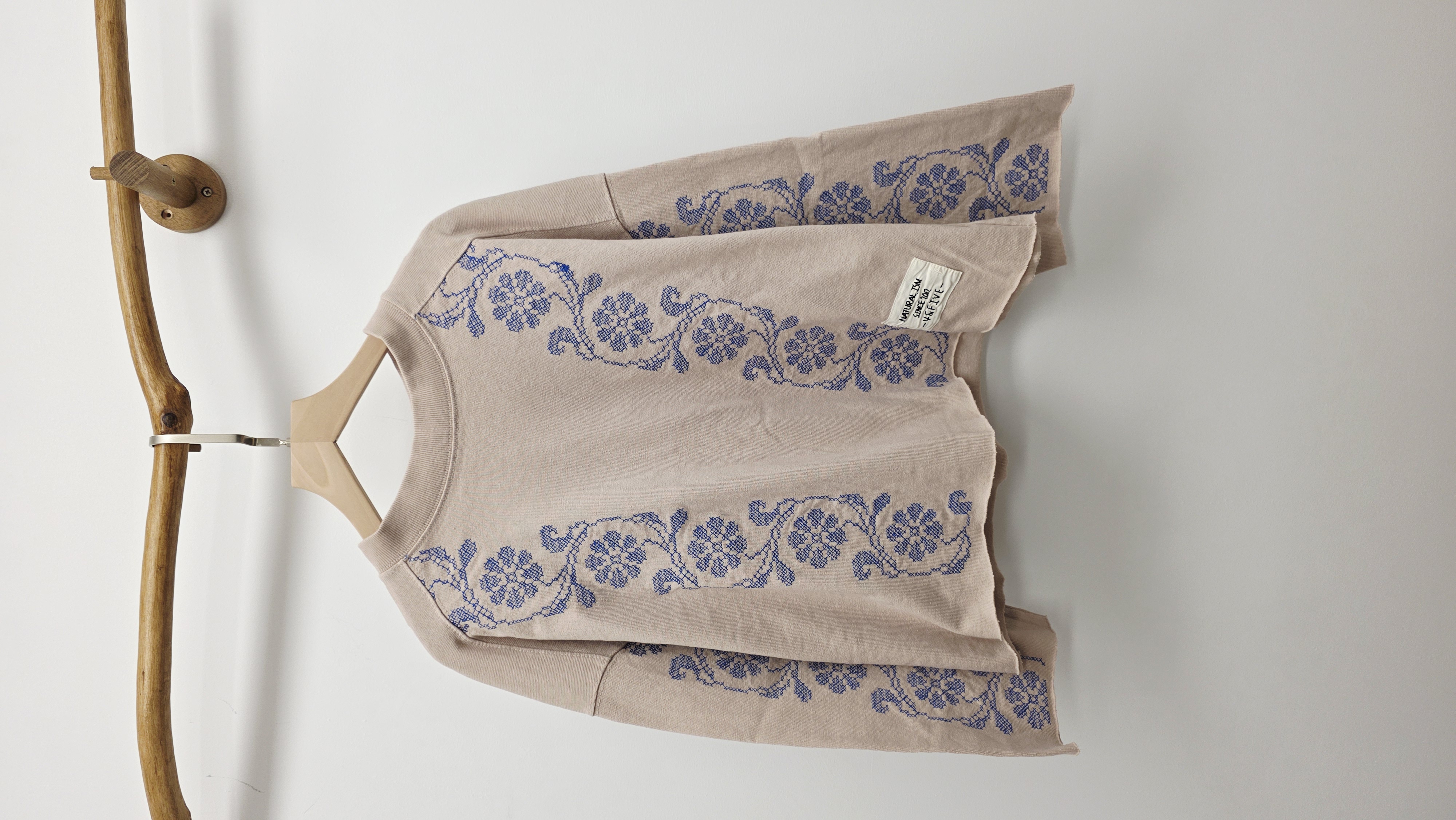 韓國奶茶色拼十字刺繡花棉Tee