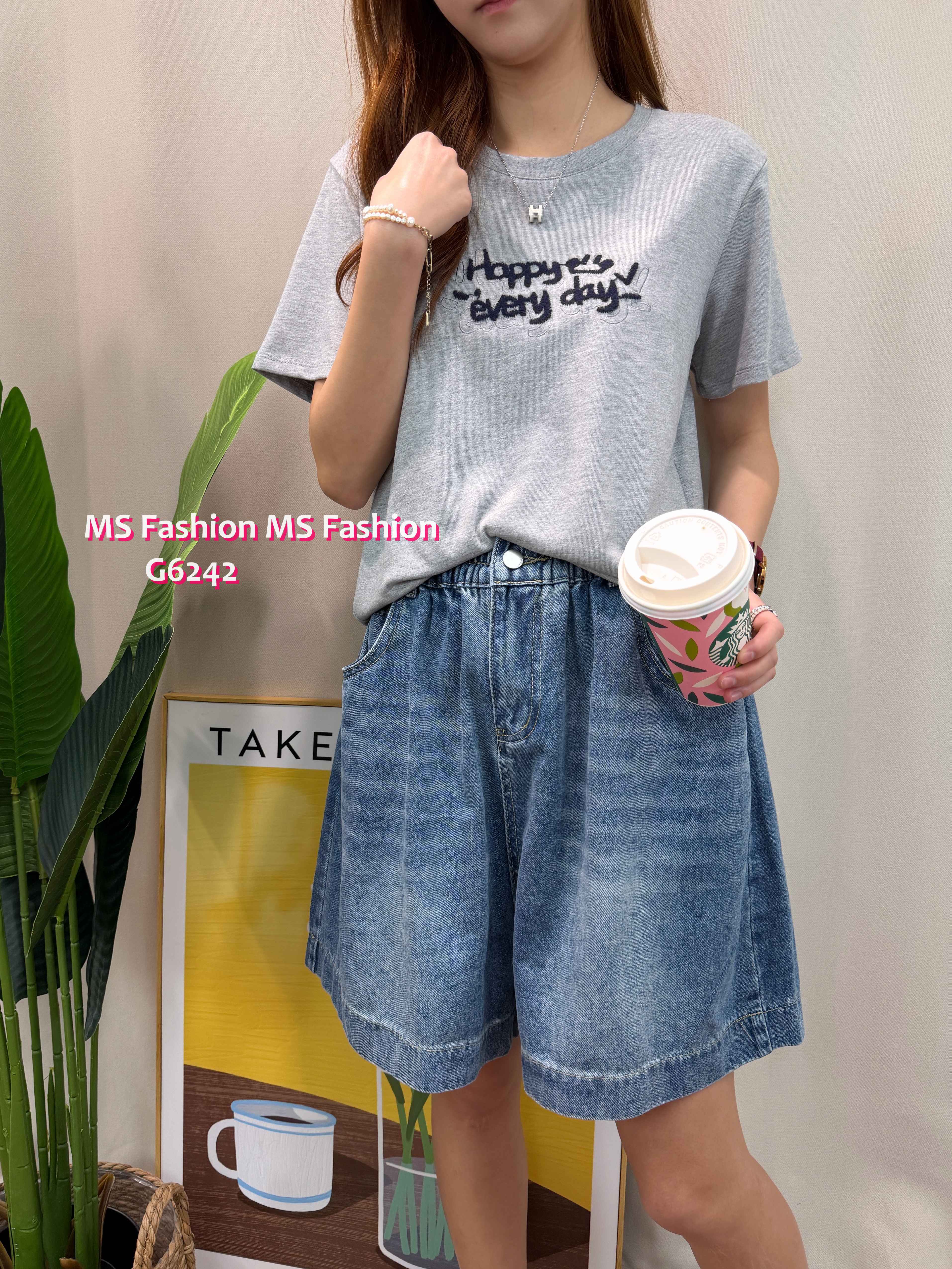 G6244 毛毛質感字母tee