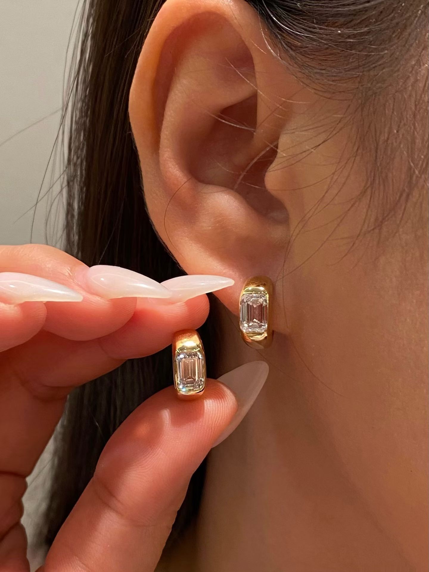 18K培育鑽石耳環 D2.05/2 G3.21 g2.8 E VVS2