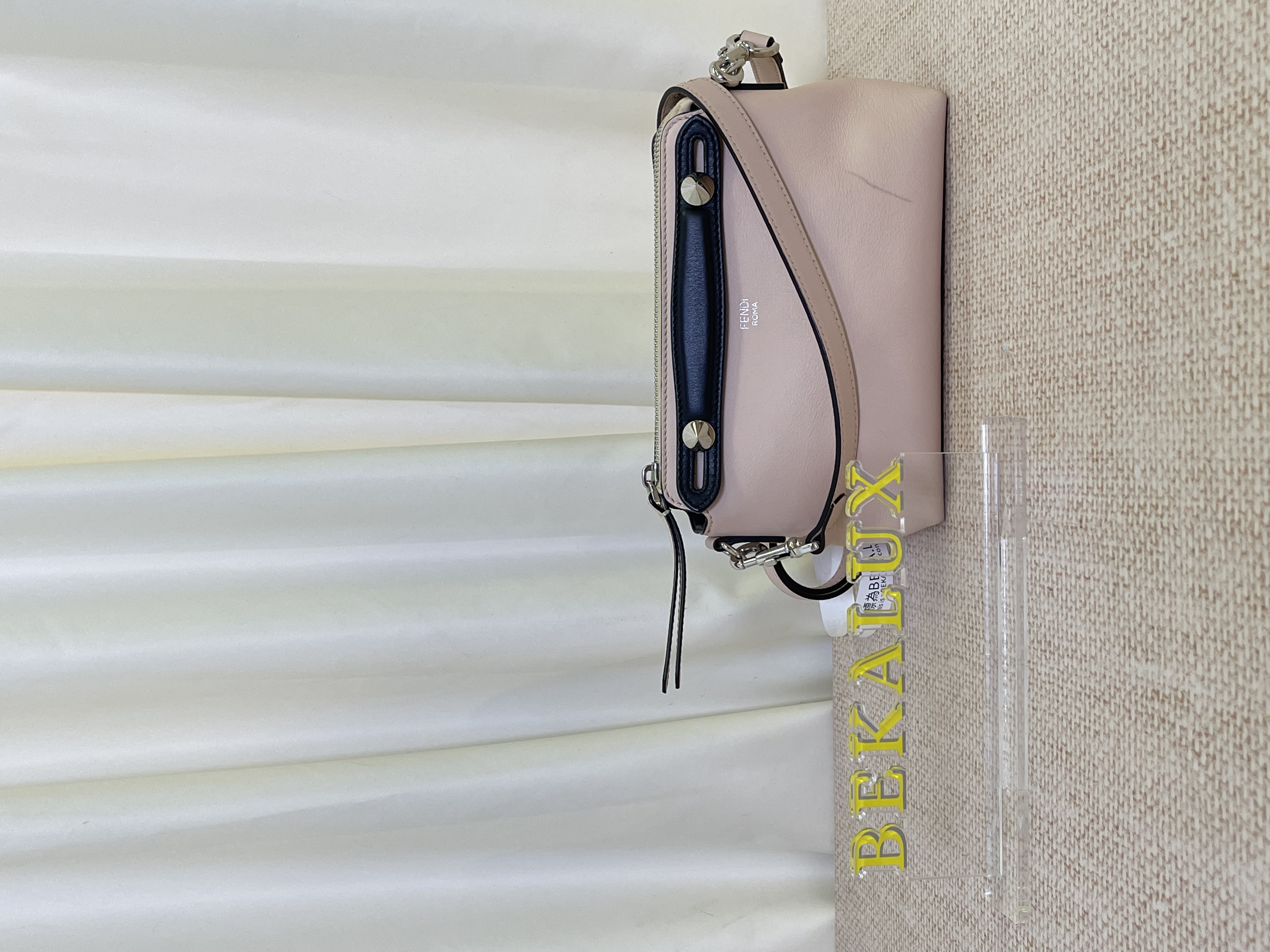 Pre owned Fendi By The Way / Product Code: 26031106