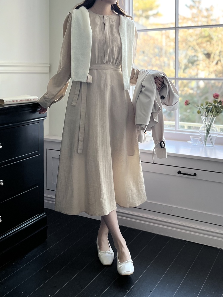 Pleated Yoke Detail Dress (Beige)