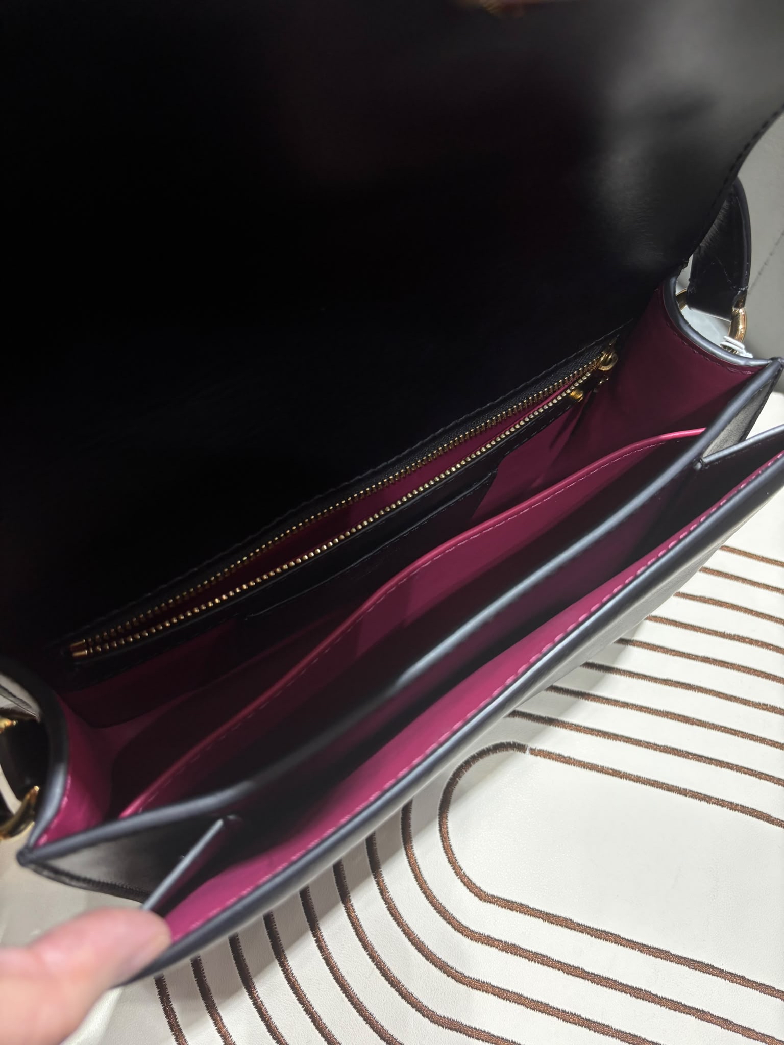LV Pont 9 黑色小牛皮shoulder bag M55948 100%Authentic, 93%New ☑️Dust bag