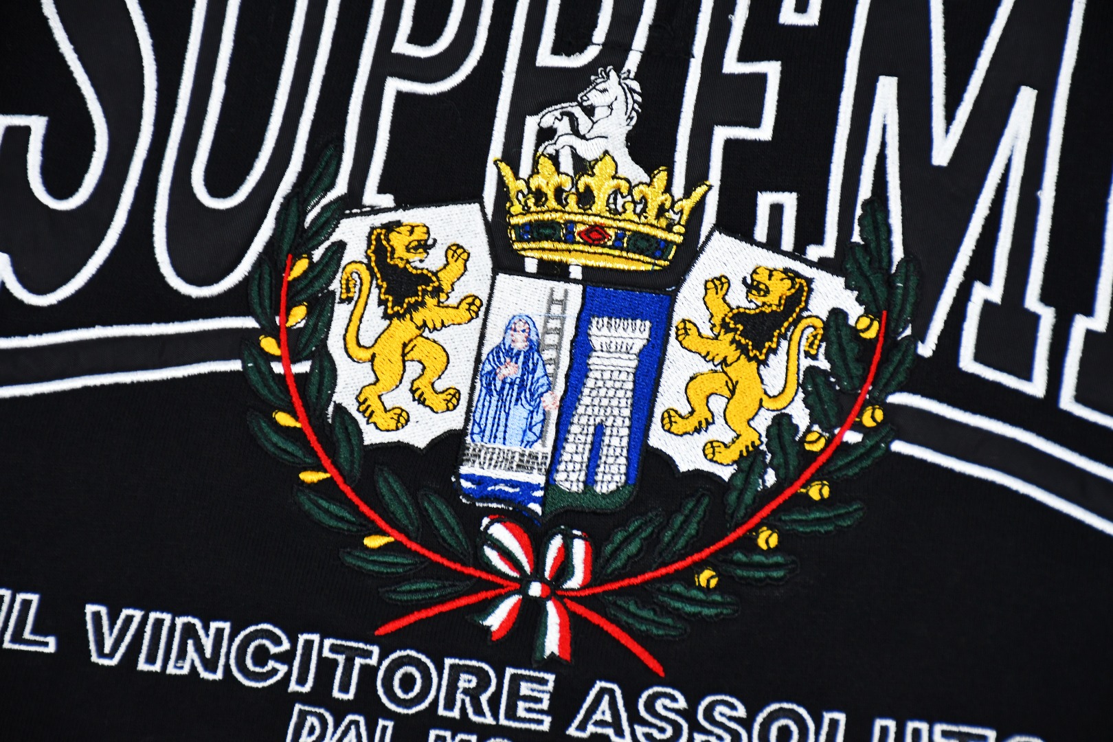 Supreme Crest Appliqué Half Zip Pullover