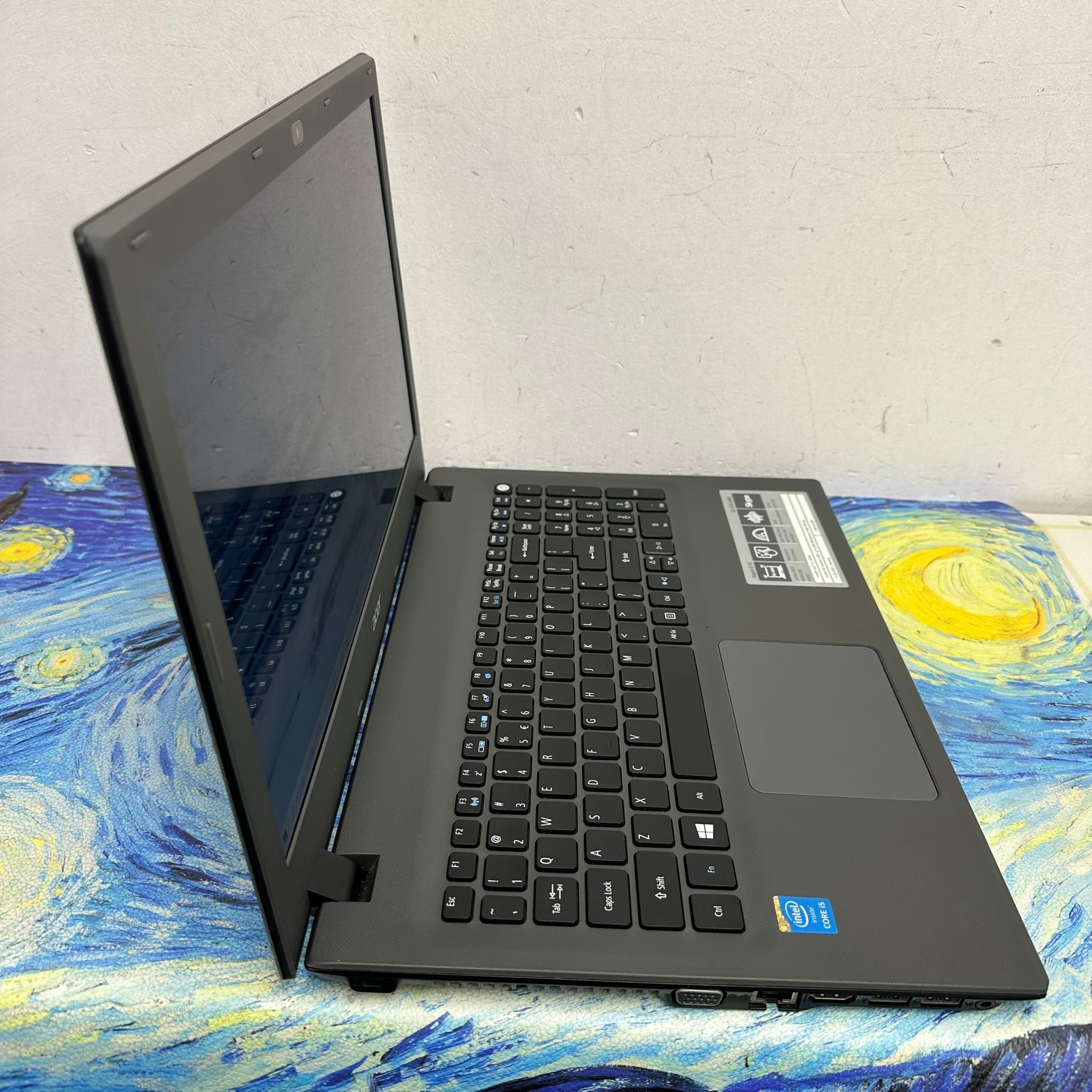 Acer Aspire E 15 i5-5200U/12GB Ram/256GB SSD/ Laptop /Notebook / Gaming/ Movie /Netflix/文書機 / Office / 