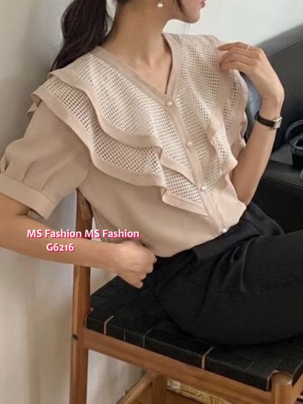 G6216 韓國🇰🇷V高質V領通花ruffle top