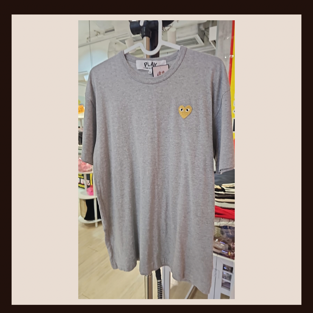 ⚡️ 潮流開倉Comme des Garçons Play 經典金心 T 恤