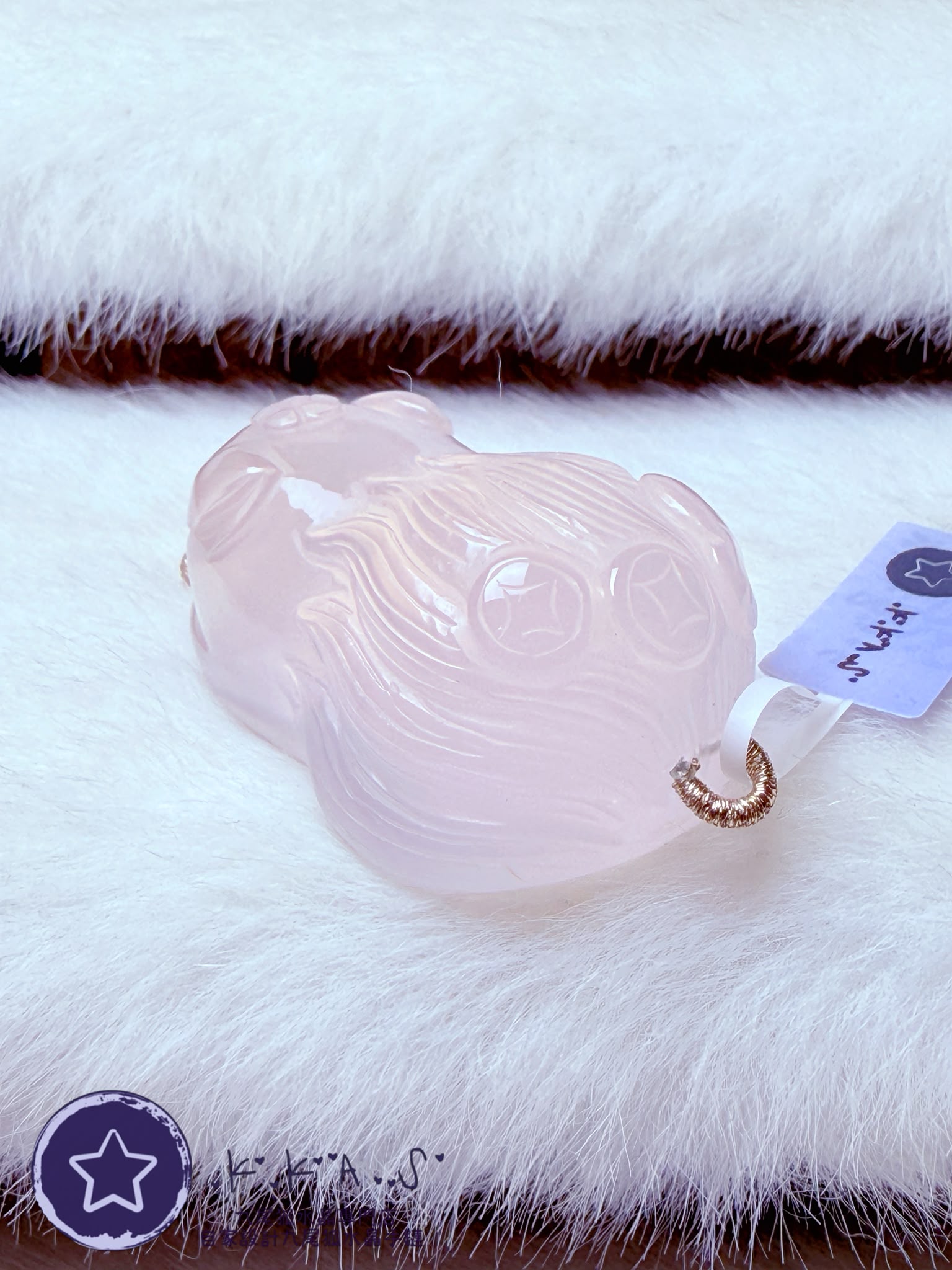 K00556 粉水晶 趴趴狐 - 吊墜/手牌兩用款