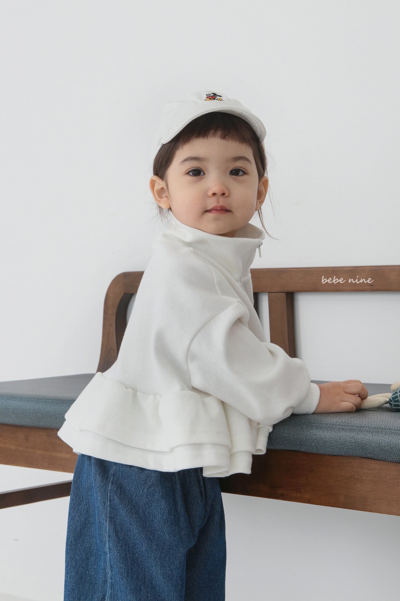 🌸預訂 韓國直送🌸🇰🇷Bebenine三色荷葉花邊下擺高領拉鍊外套