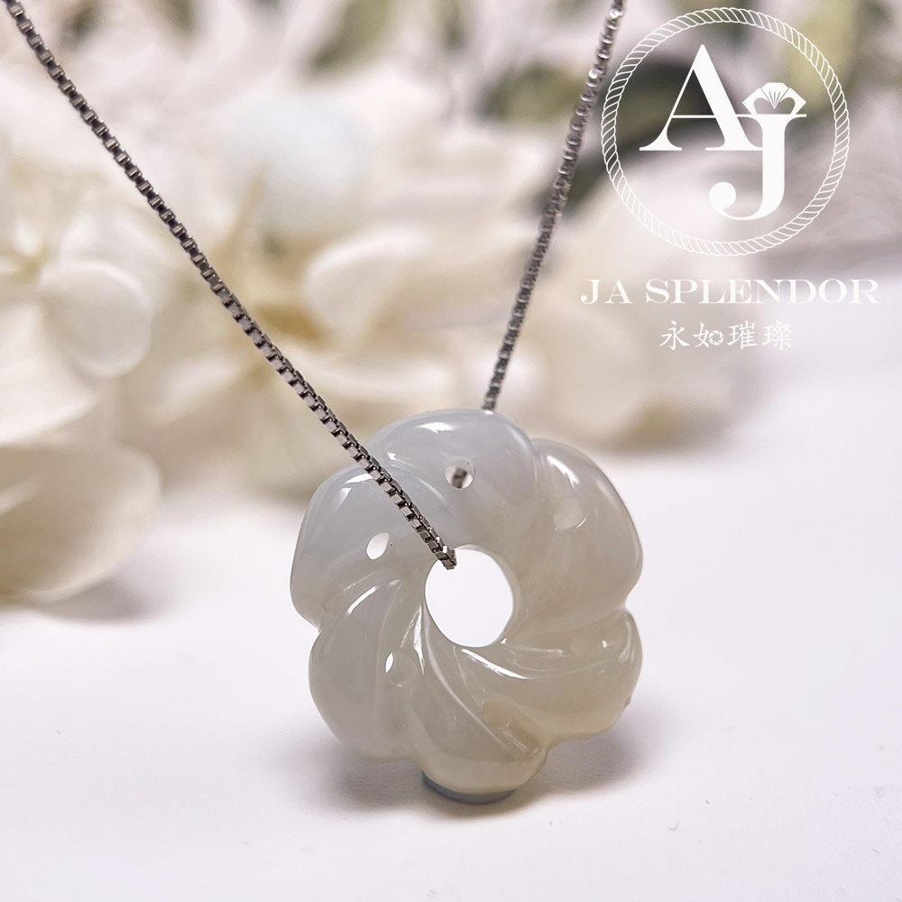 JN-2731 天然翡翠A玉-糖環花開富貴立體雕花吊墜（送銀鏈）