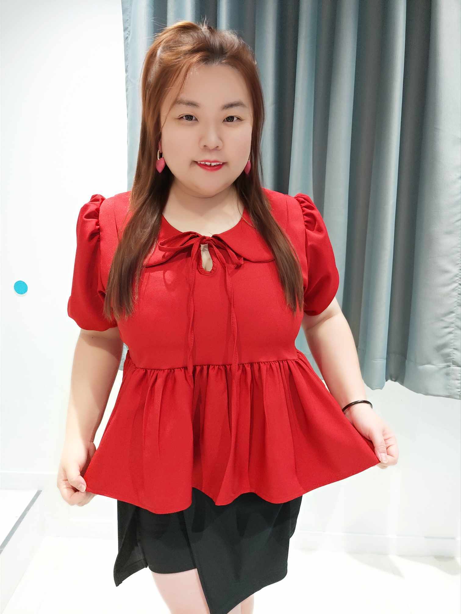 ENB05 娃娃领泡泡袖上衣