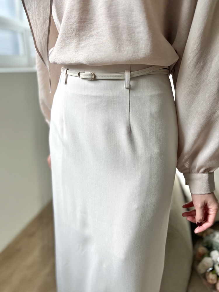 Atelier Belted Skirt (Ivory)