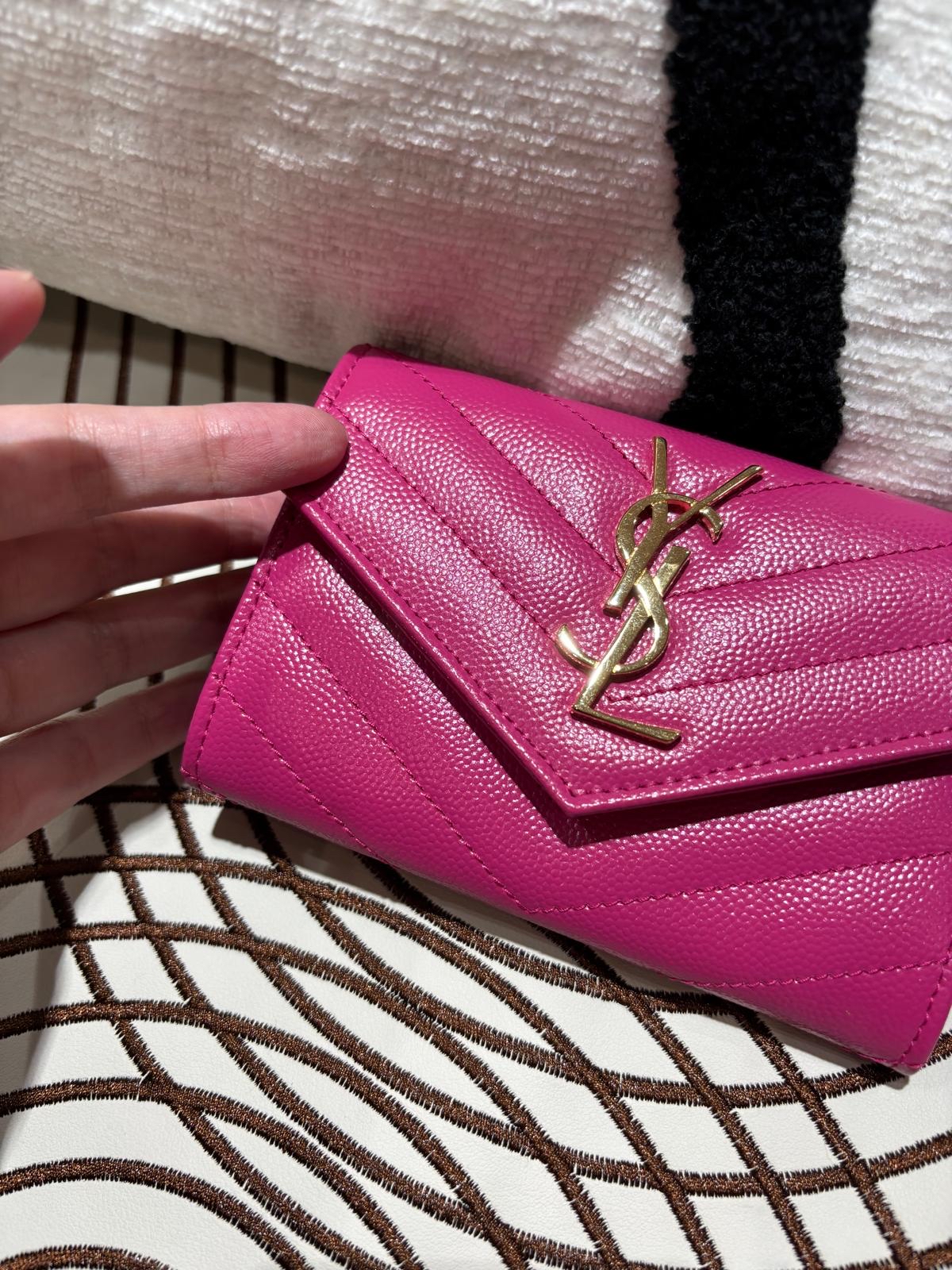 YSL SAINT LAURENT Caviar Cassandre Card Holder 粒紋小牛皮卡套  Card Holder Calfskin 100%Authentic, 99%New 