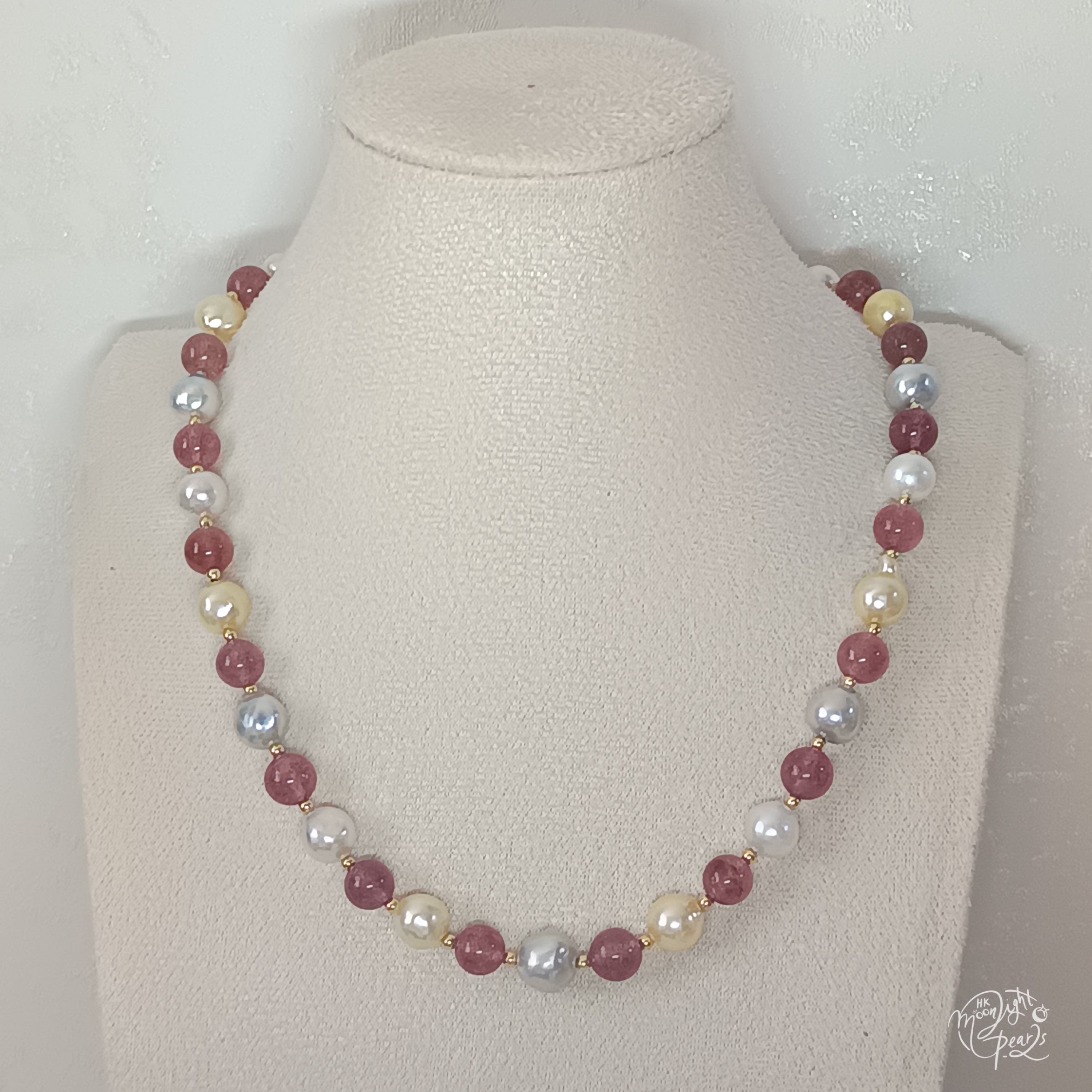 日本akoya糖果色巴洛克海水珍珠+天然草莓晶注金扣項鍊