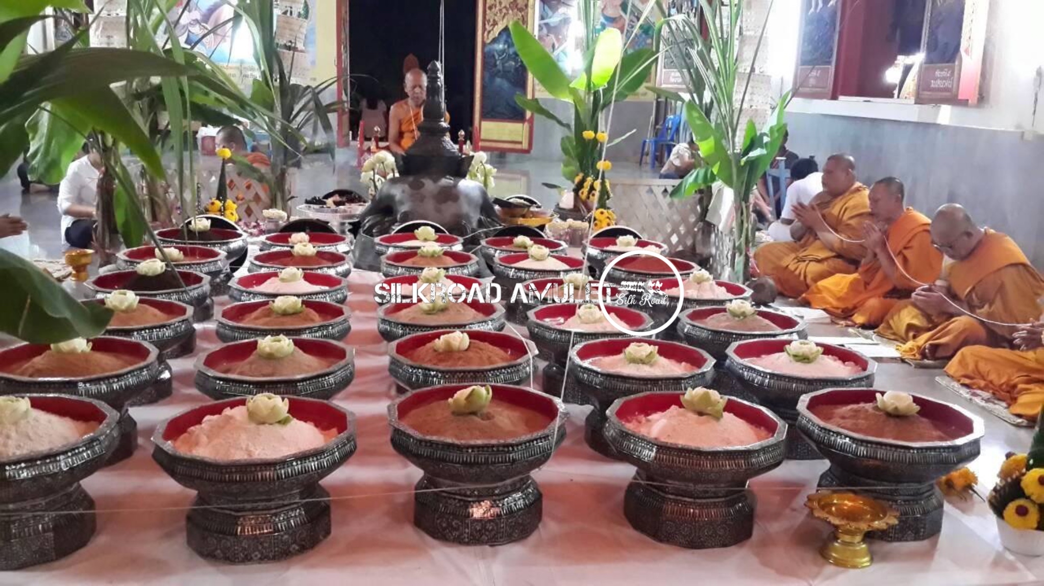 龍婆壯  佛曆2558  派春蓬  反手降魔坤平佛｜銅符管版本｜附原裝廟盒｜師父手寫符｜光學級高透防水殼