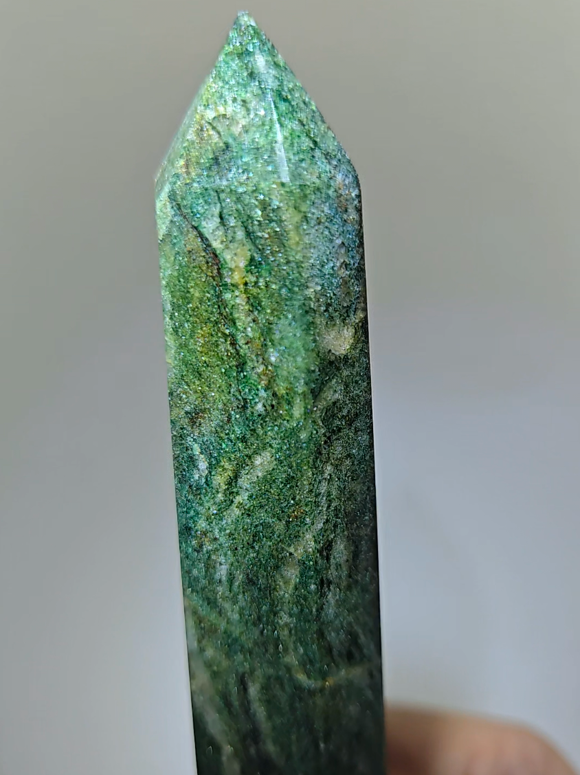 Green mica in fuchsite tower from Madagascar - MCA69