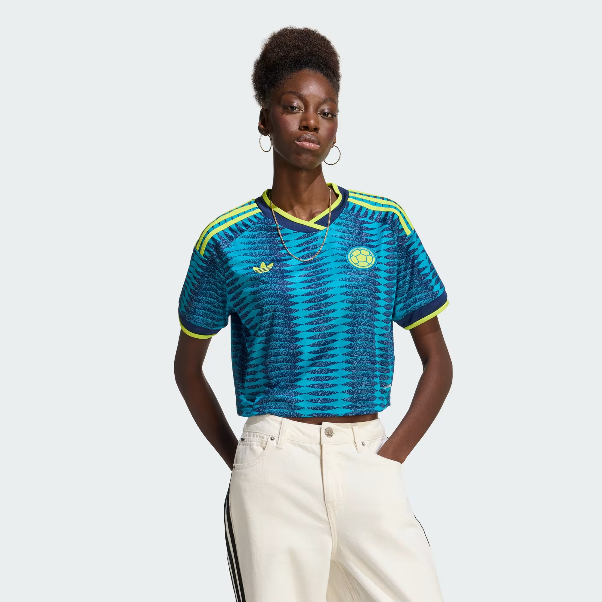 🌊兩大洋色彩交匯 Adidas Colombia 哥倫比亞 2026-27 女裝作客短袖球迷版球衣 (可加印字章) KE8088