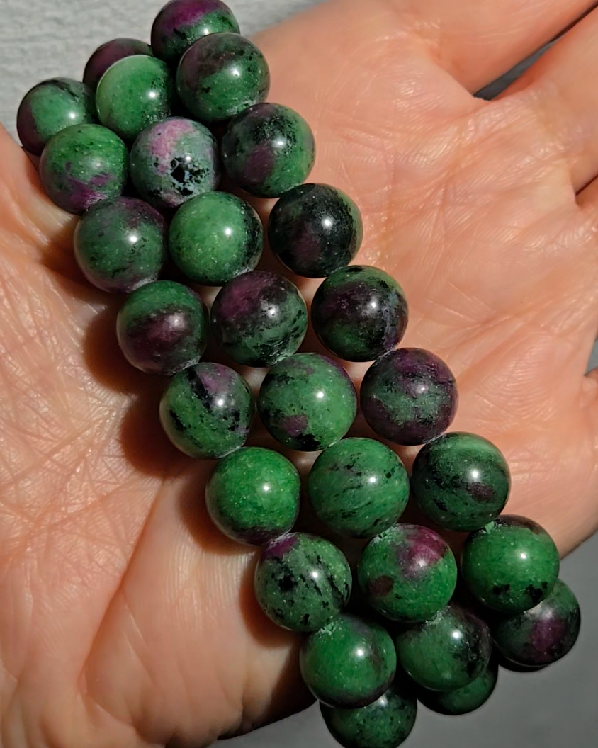 Ruby in zoisite bracelets with UV reaction - JW71