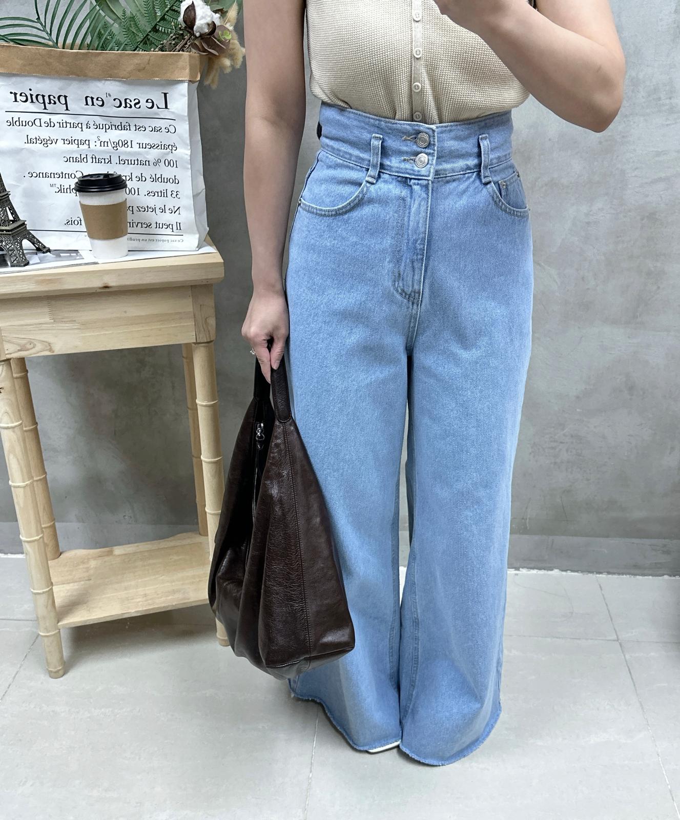 S03 後露背掛頸Top