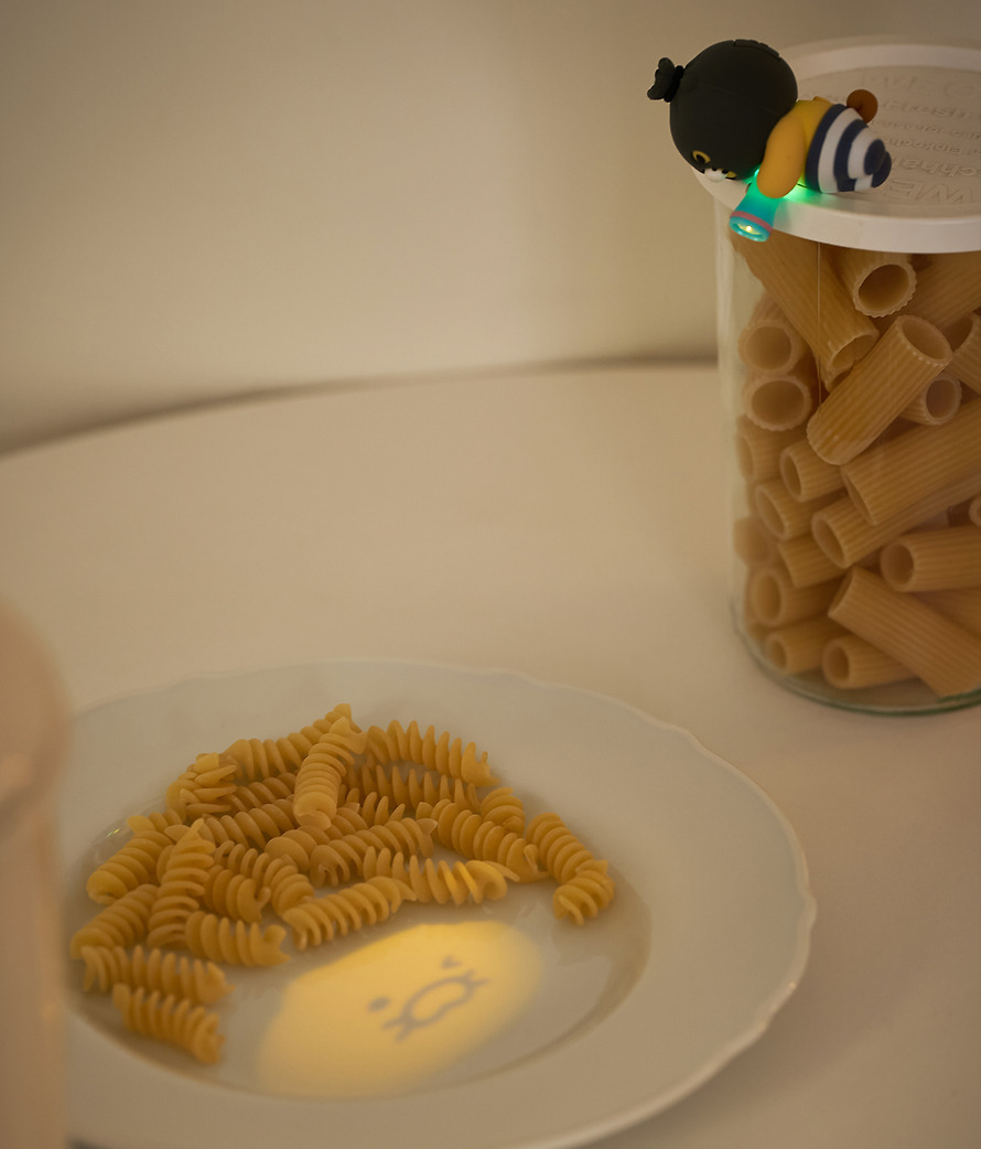 小偷春植 LED 鎖匙扣