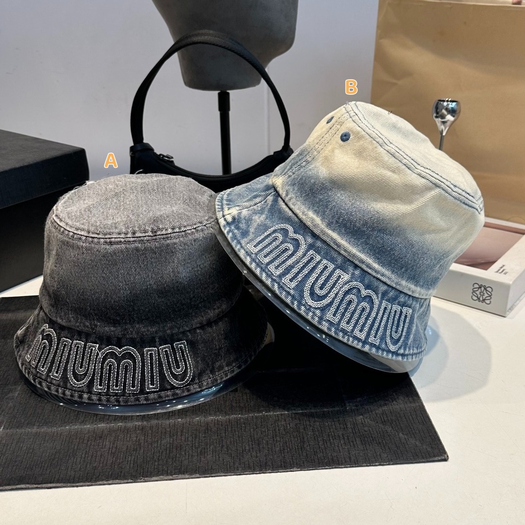 Miu Miu 洗水牛仔漁夫帽