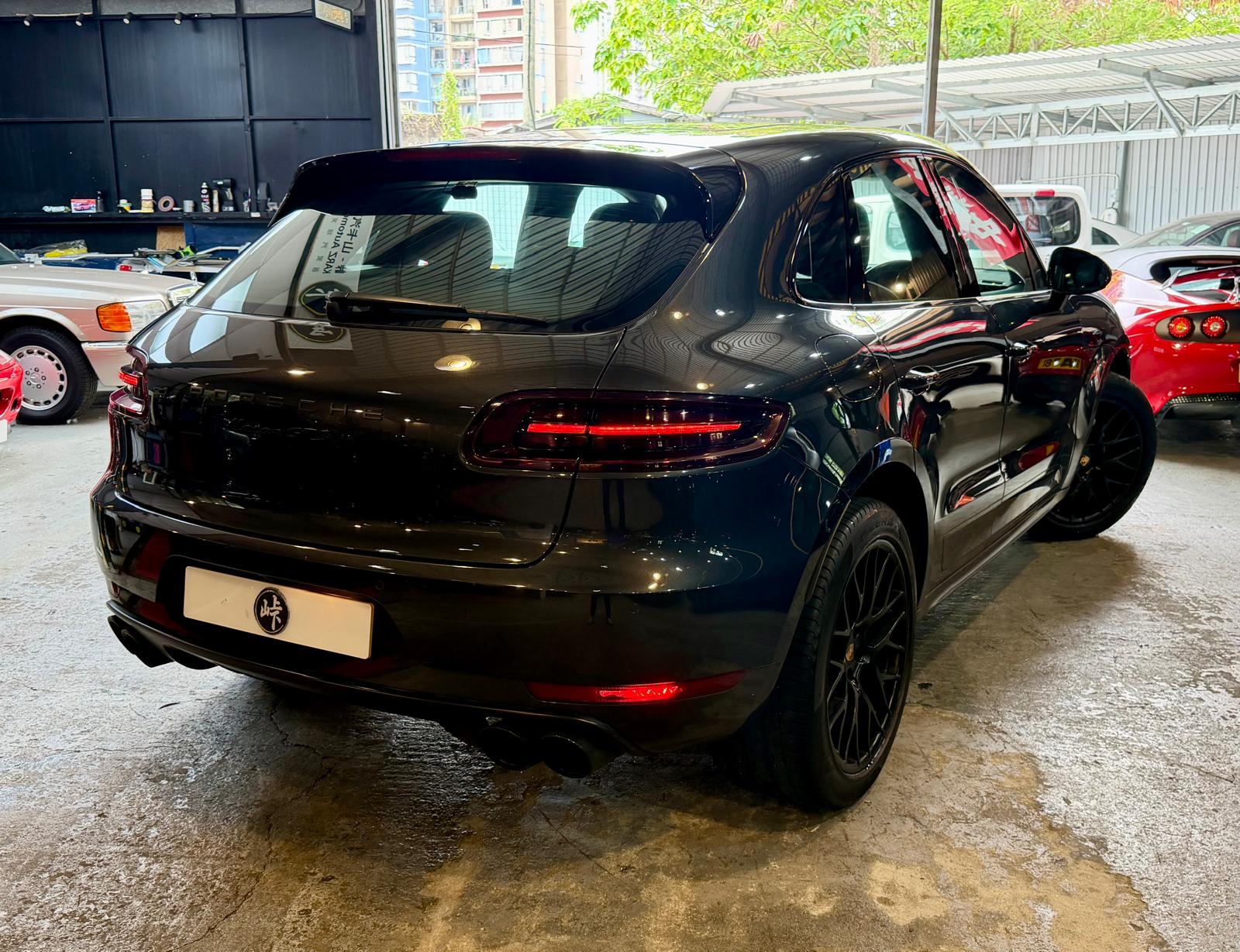 Porsche Macan GTS 2016