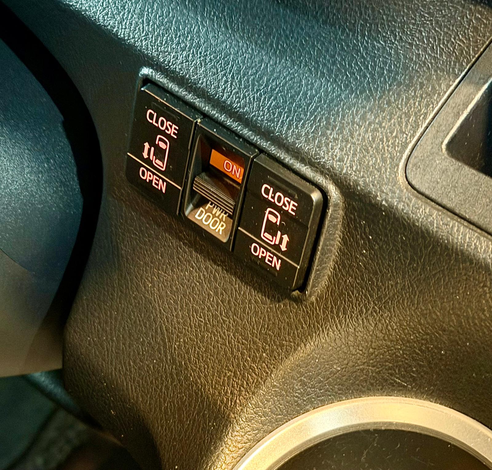 Toyota Sienta Hybrid Facelift 2018