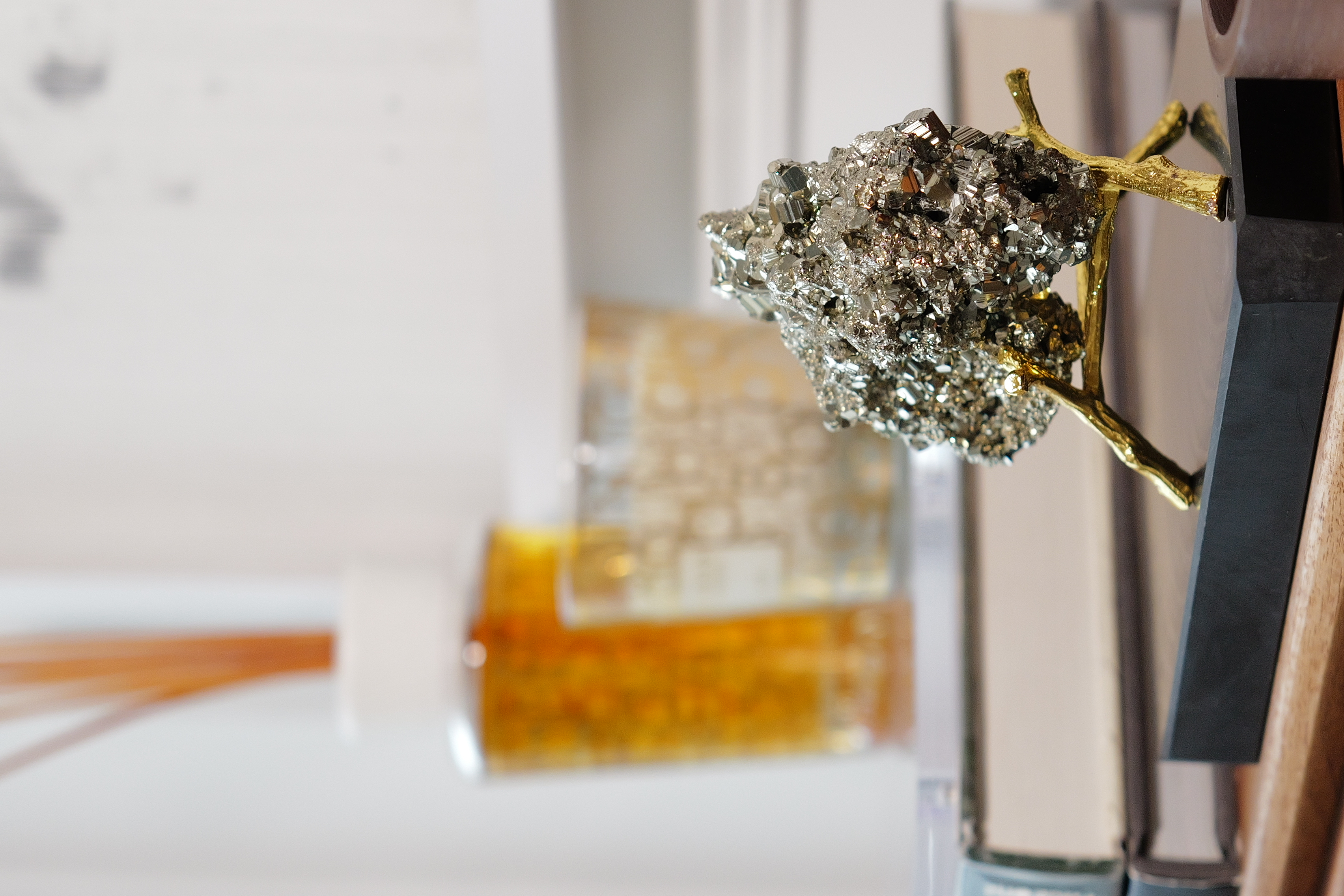  ༒9.7cm 黃鐵礦多面體共生方解石花原礦擺件༒ PY.A23CA6Gmat-RB5*11A6