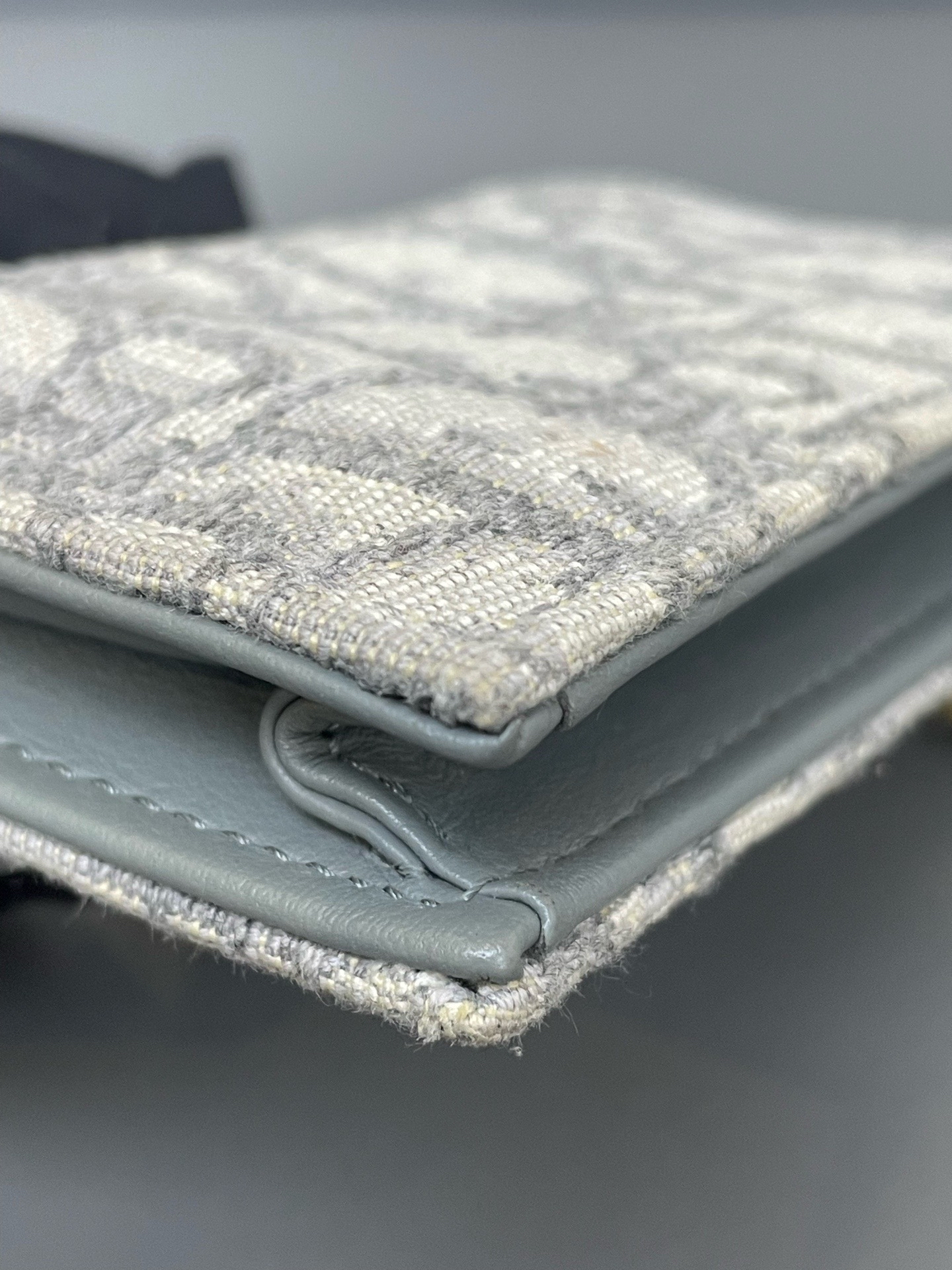 【預訂貨品】Dior經典灰色帆布卡包