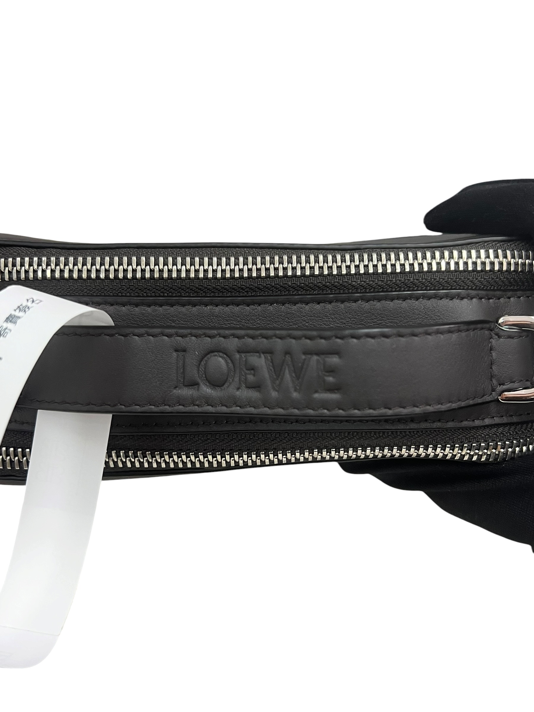 Pre-owned LOEWE Mini Camera Bag / Product Code: 072803