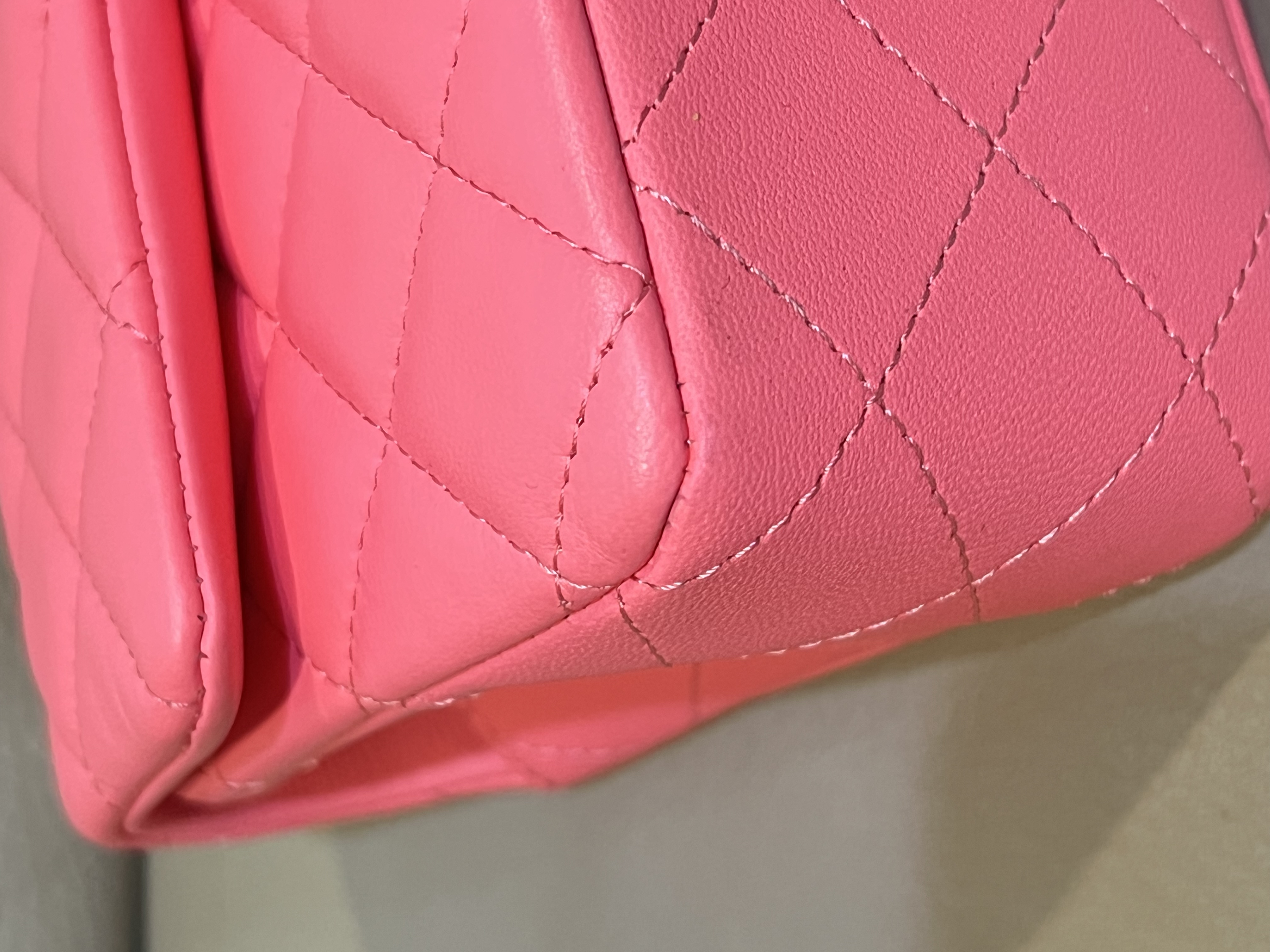 Pre-Owned CHANEL Mini Matelassé / Product Code: 26041659