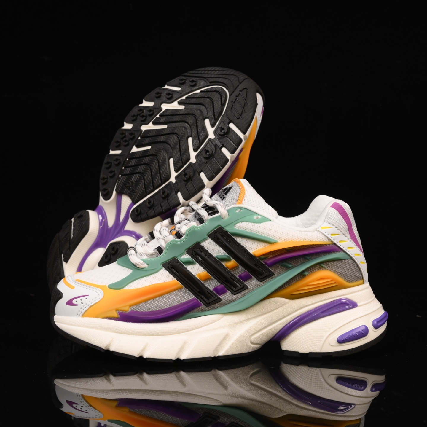 Pharrell Williams x Adidas Adistar Jellyfish 