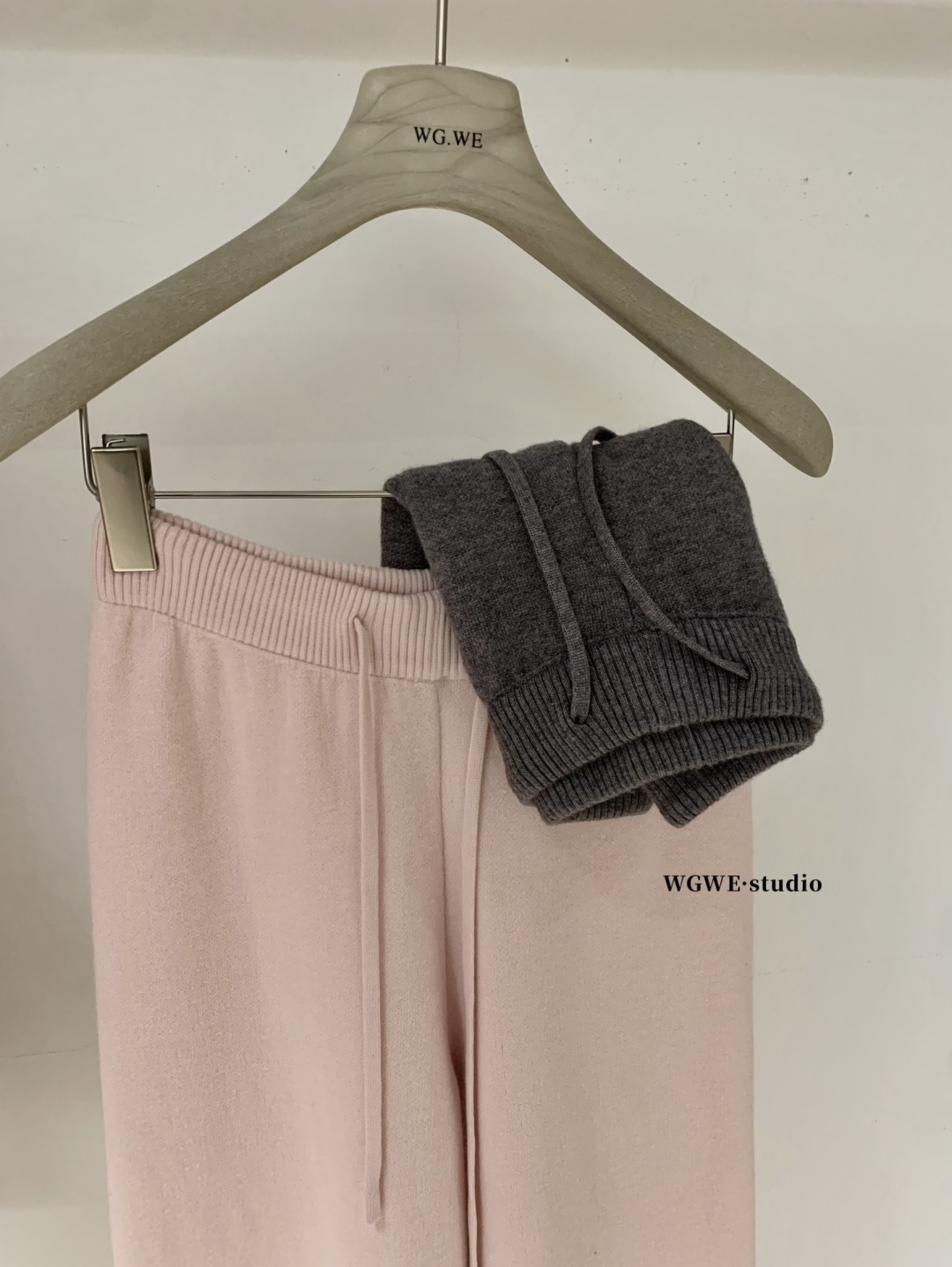 1712 HOODED ZIP-UP KNIT SET 连帽拉链针织套装