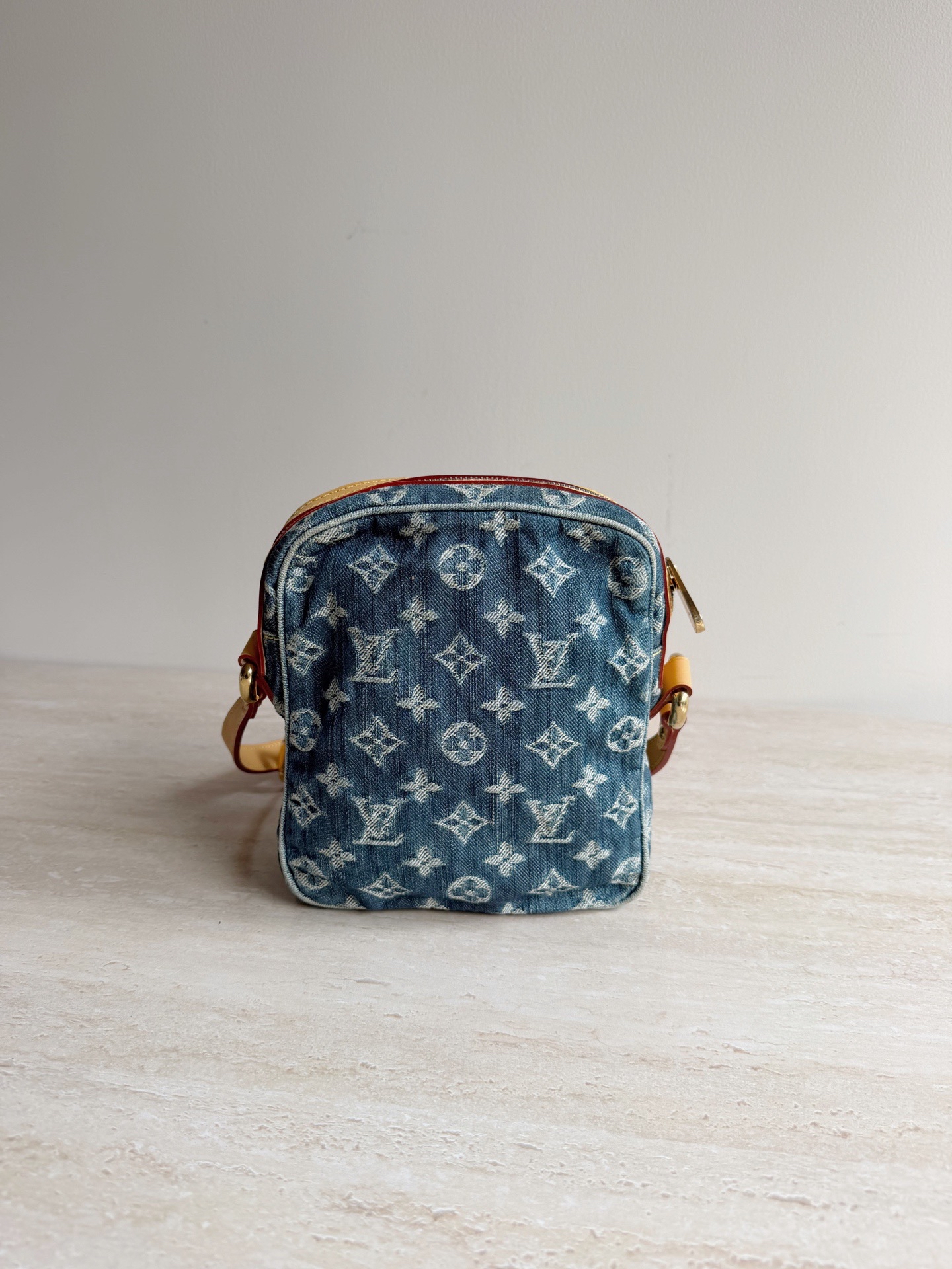 【預訂貨品】LV丹寧牛仔藍老花相機包