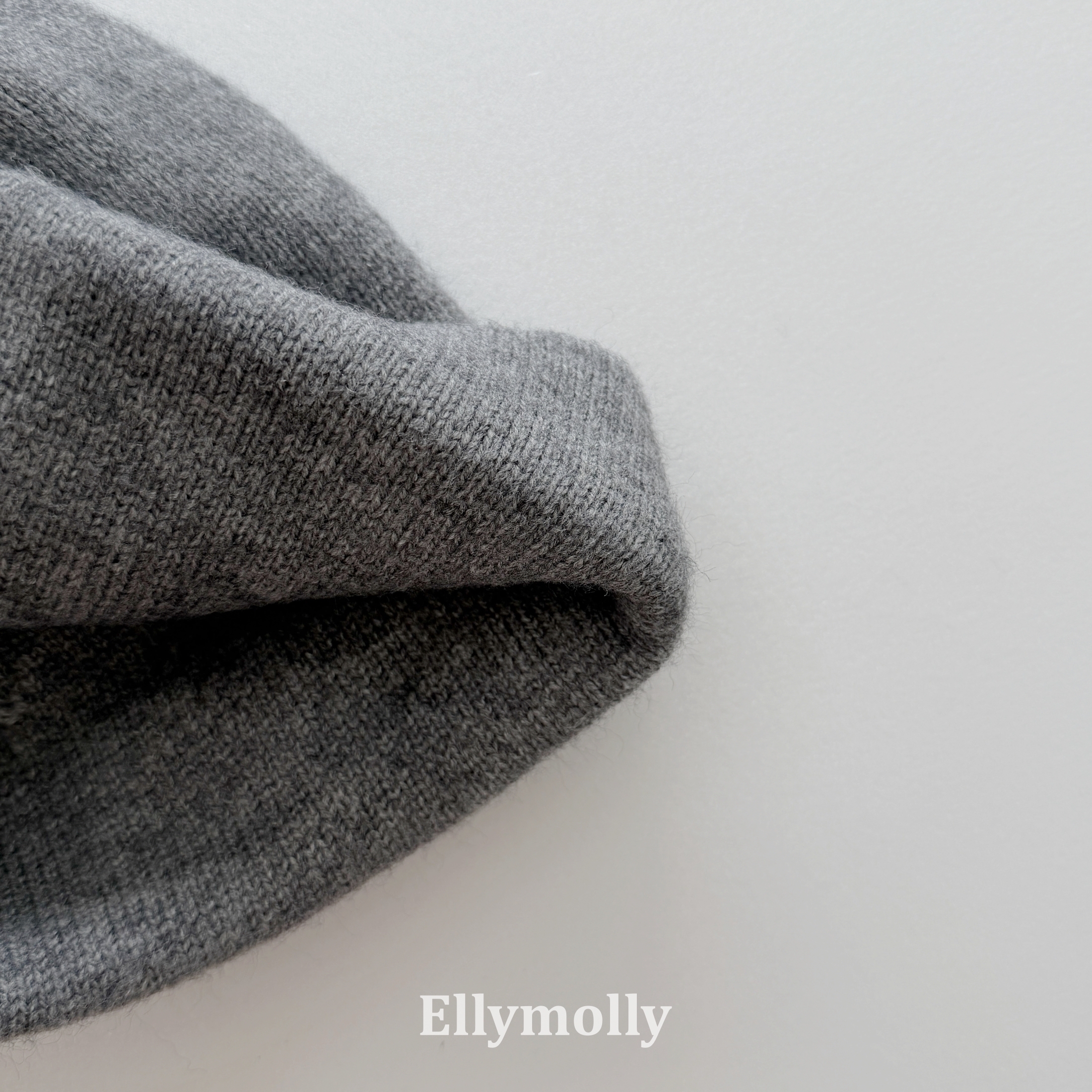 Ellymolly | Husky Pom-Pom Beanie
