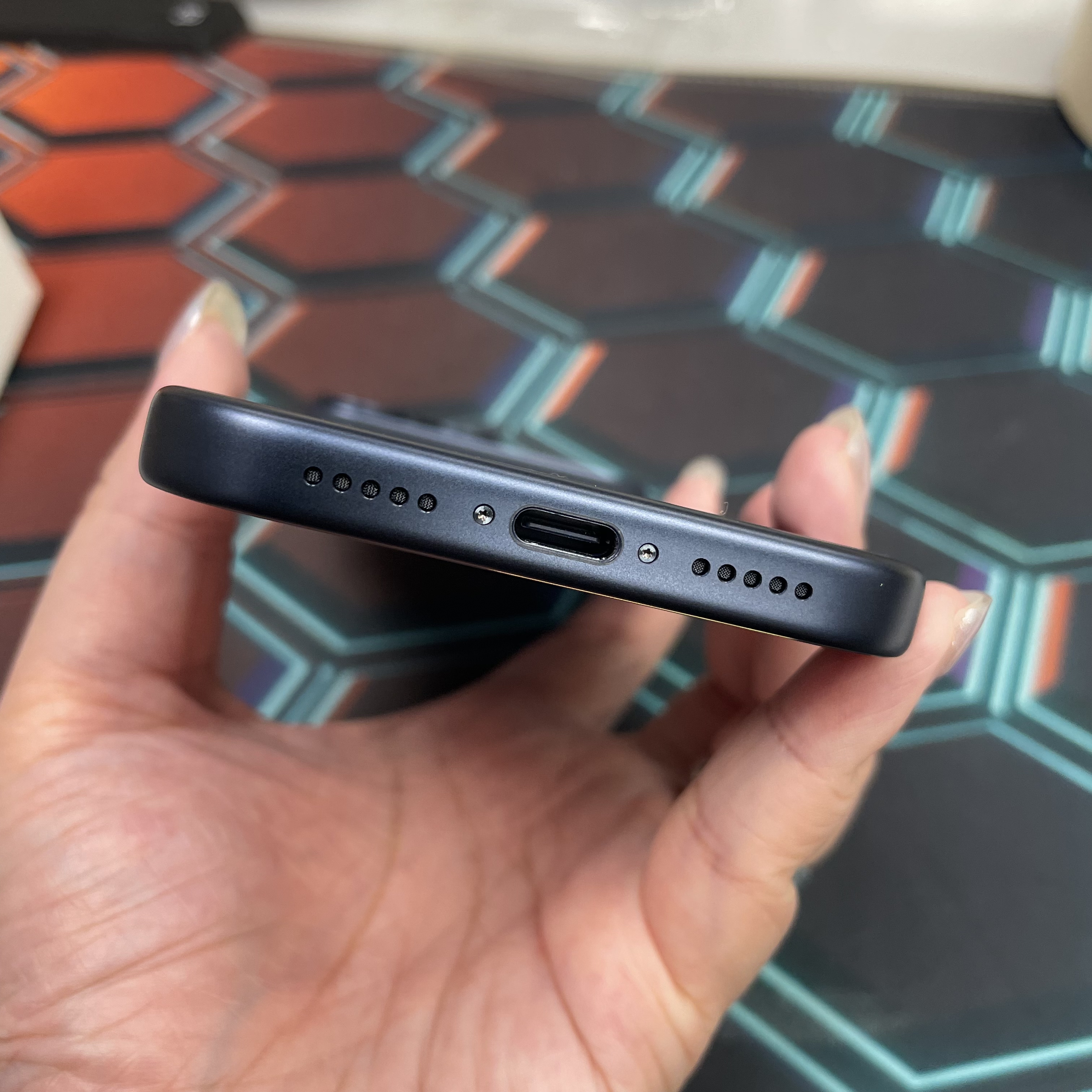 *7303 17 Pro 全新機 512GB 電100 藍色 blue