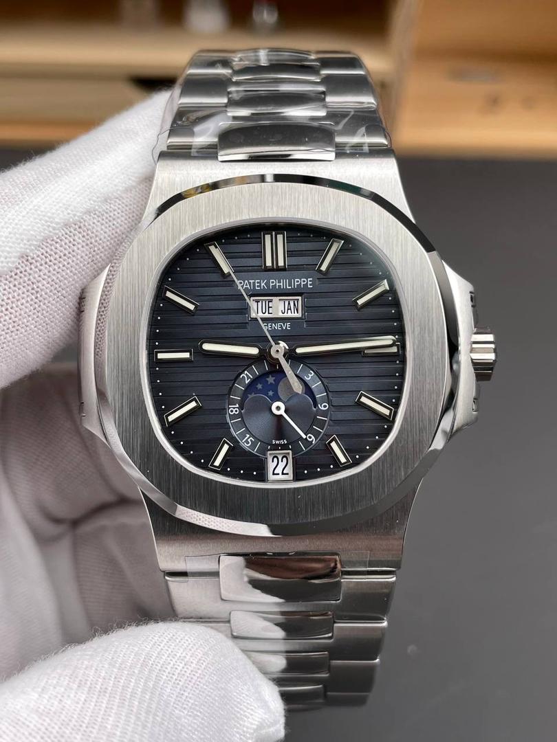 百达翡丽 Nautilus 5726/1A-001 自动机械男士腕表