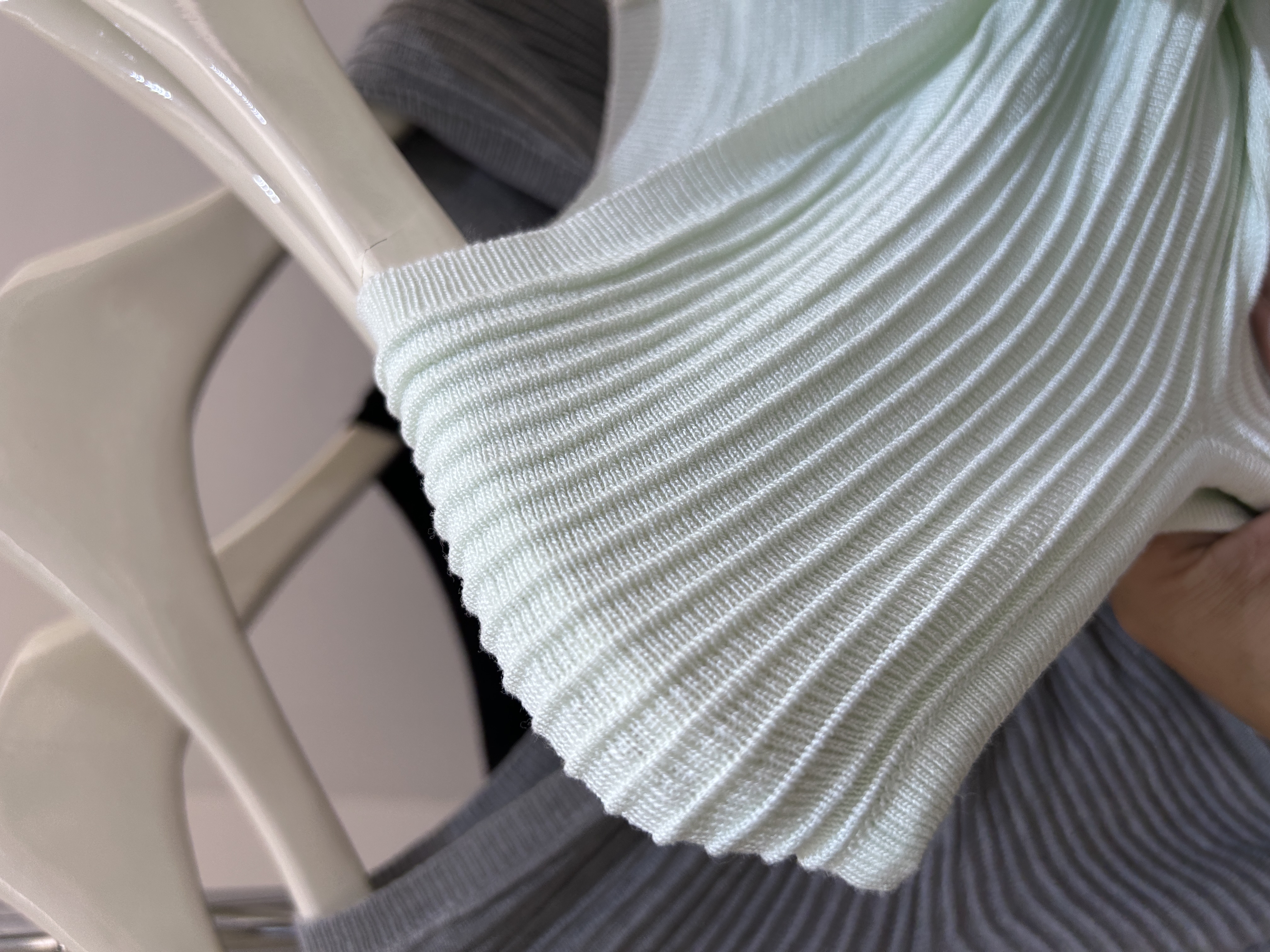 👊🏻工廠源頭直擊！馬卡龍色系針織上衣