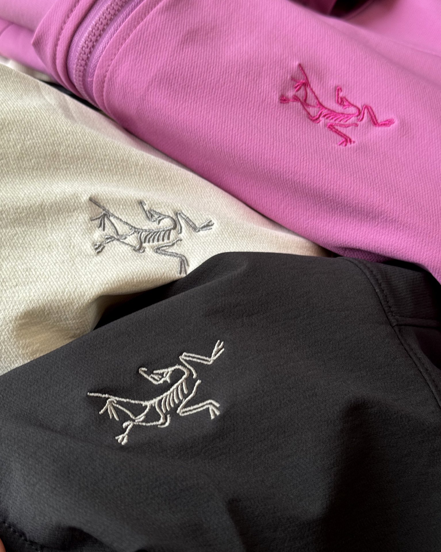 $168件。ARC'TERYX 始祖鳥 GAMMA HOODY 女款軟殼外套（高版本刺繡）