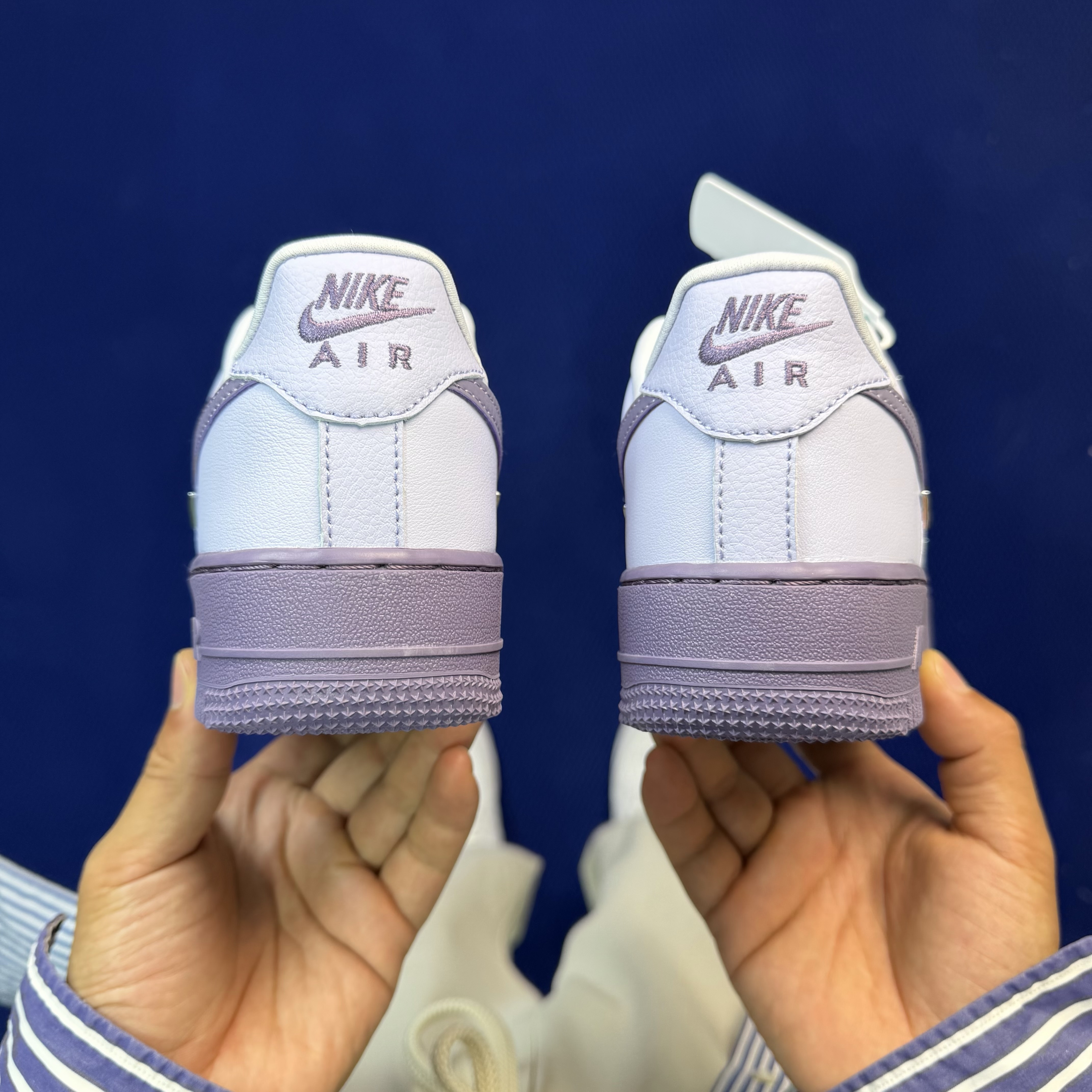 Nike Air Force 1 '07 LX IX5253-555