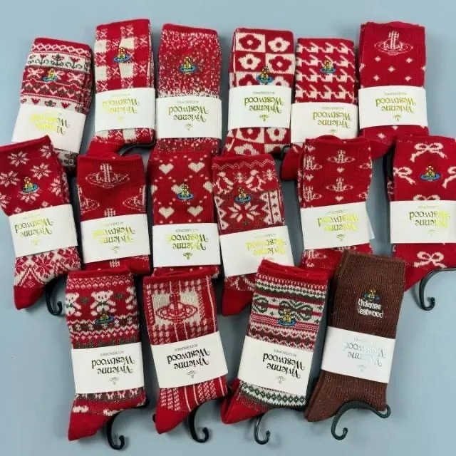  0315 V. Westwood 紅色襪隨機 1套3對