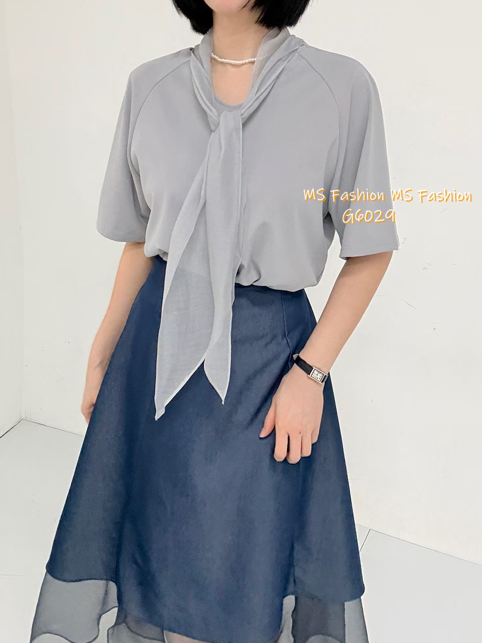 G6029 韓國🇰🇷靚料V領蝴蝶top