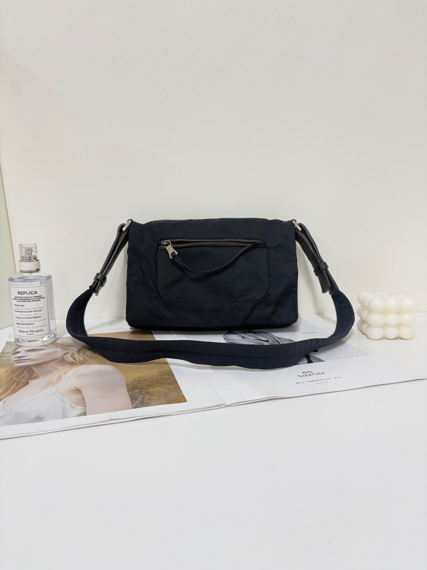 【預訂貨品】prada黑色尼龍郵差包