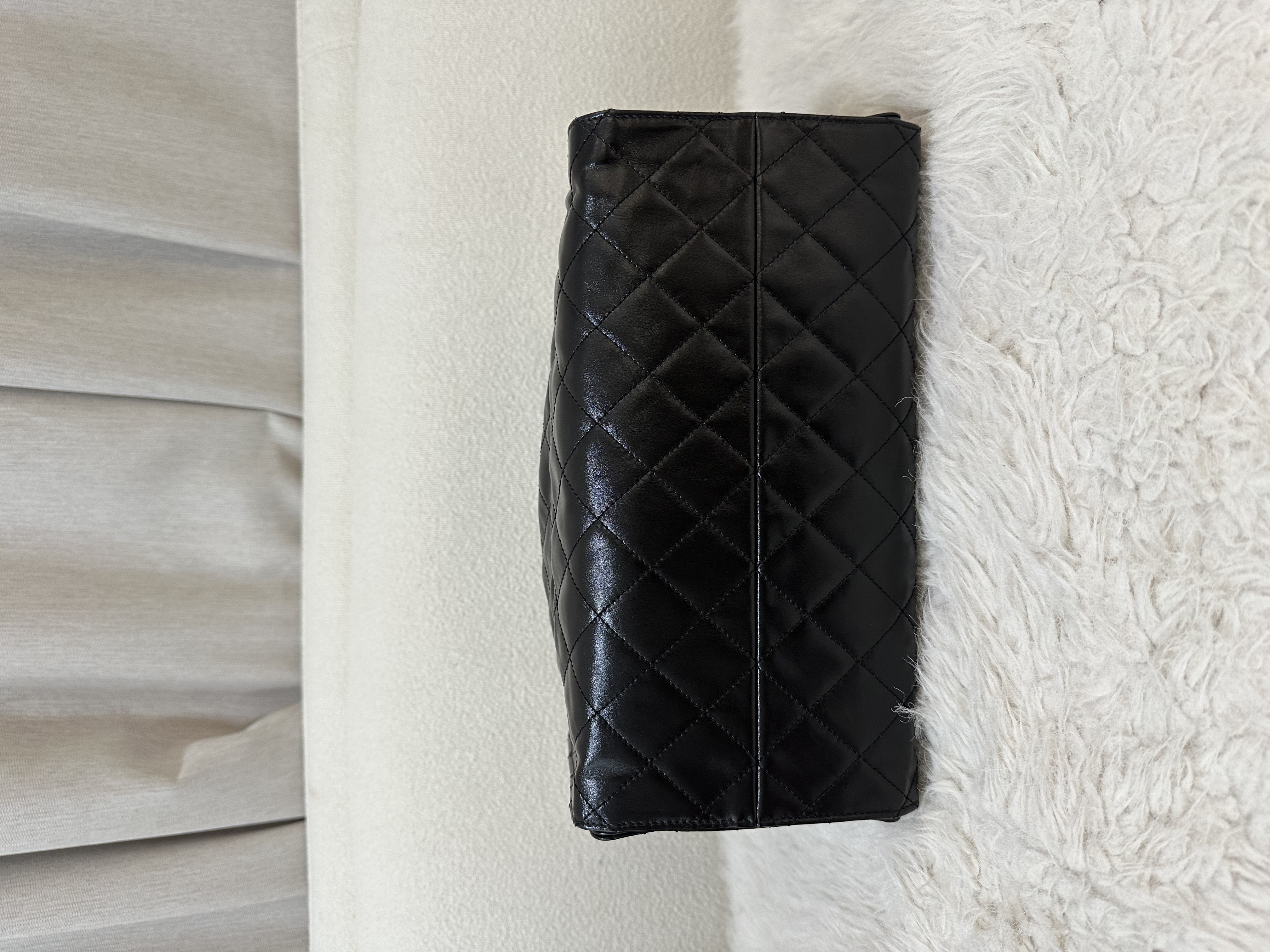 Pre-owned Chanel 25 Handbag/ Product Code: 26022108