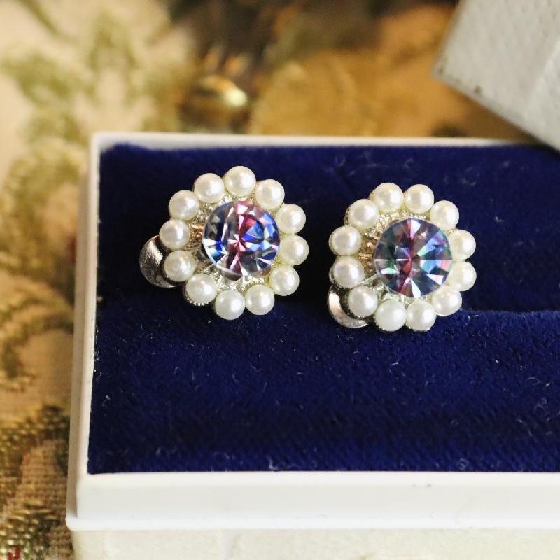 C.a. 1950s Czechoslovakian Iris Glass with Faux Pearl Petals Dainty Clip Earrings (MZ068)