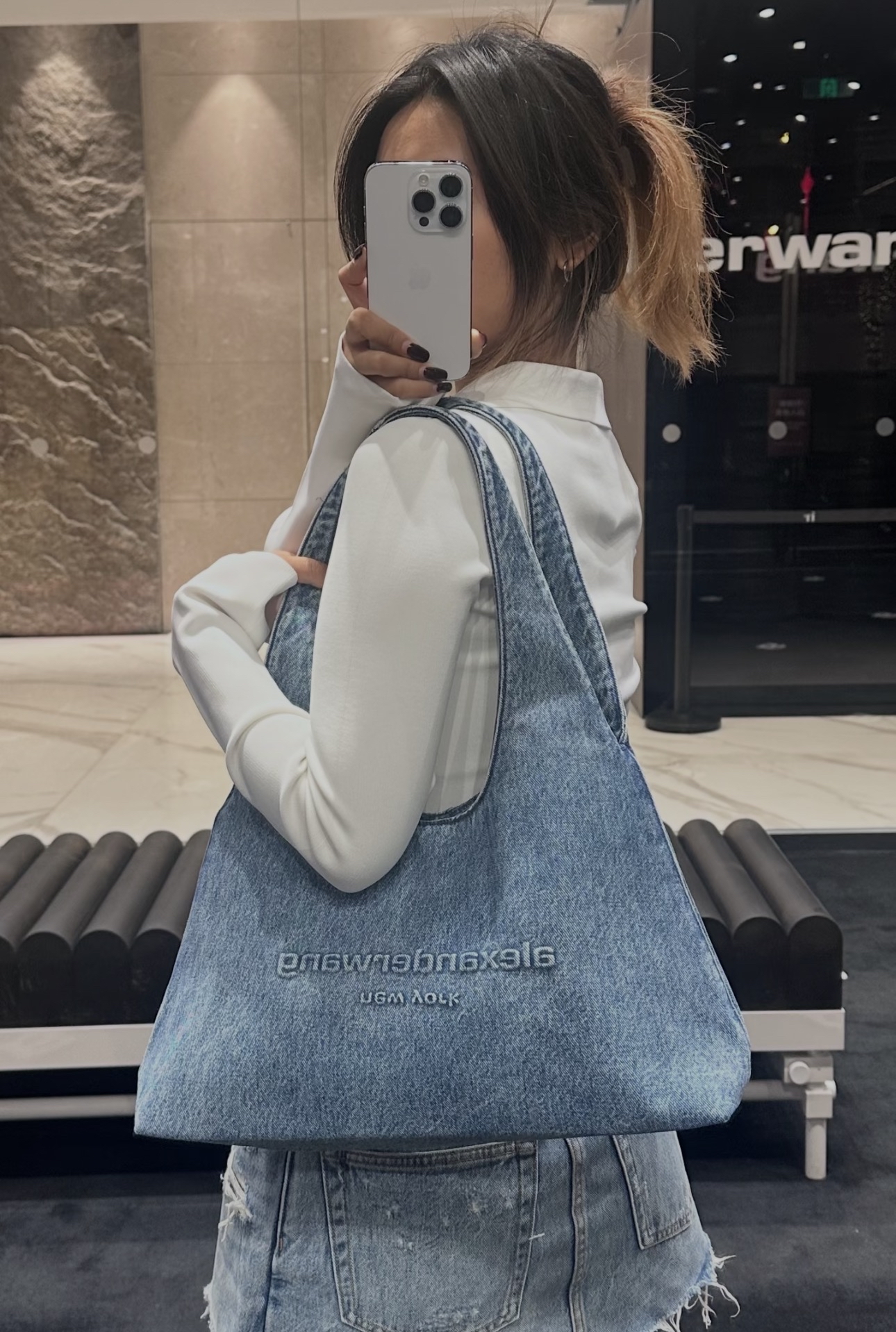 訂貨📮 Alexander Wang 牛仔 Medium Hobo  Size 40x51x10cm