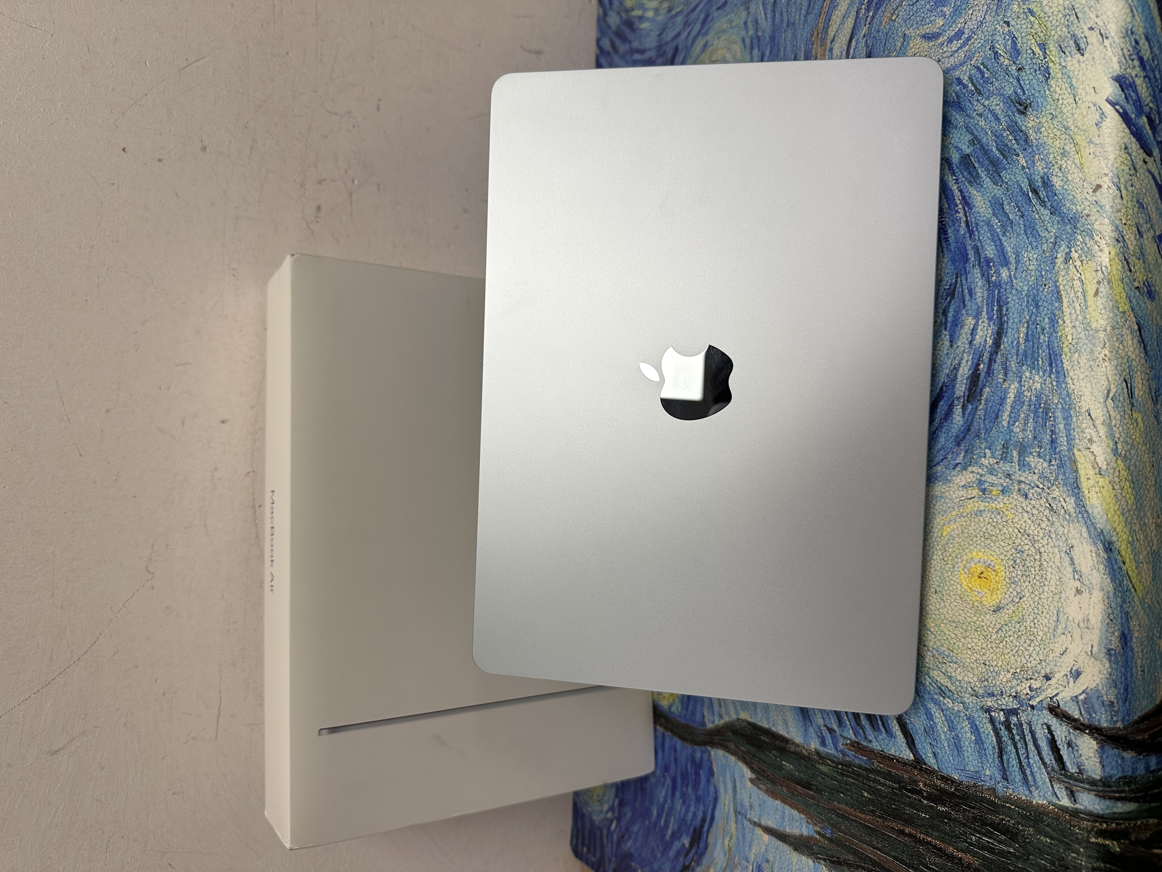 #6123 全新質素 APPLE  MacBook Air M4 2025 M4 CPU/ 16GB Ram/256GB SSD/8核心GPU/Liquid Retina Mon/13吋/天藍色/Gaming Laptop / Notebook / 超強續航能力/文書機 / 畫圖 / 剪片 / Movie / Netflix