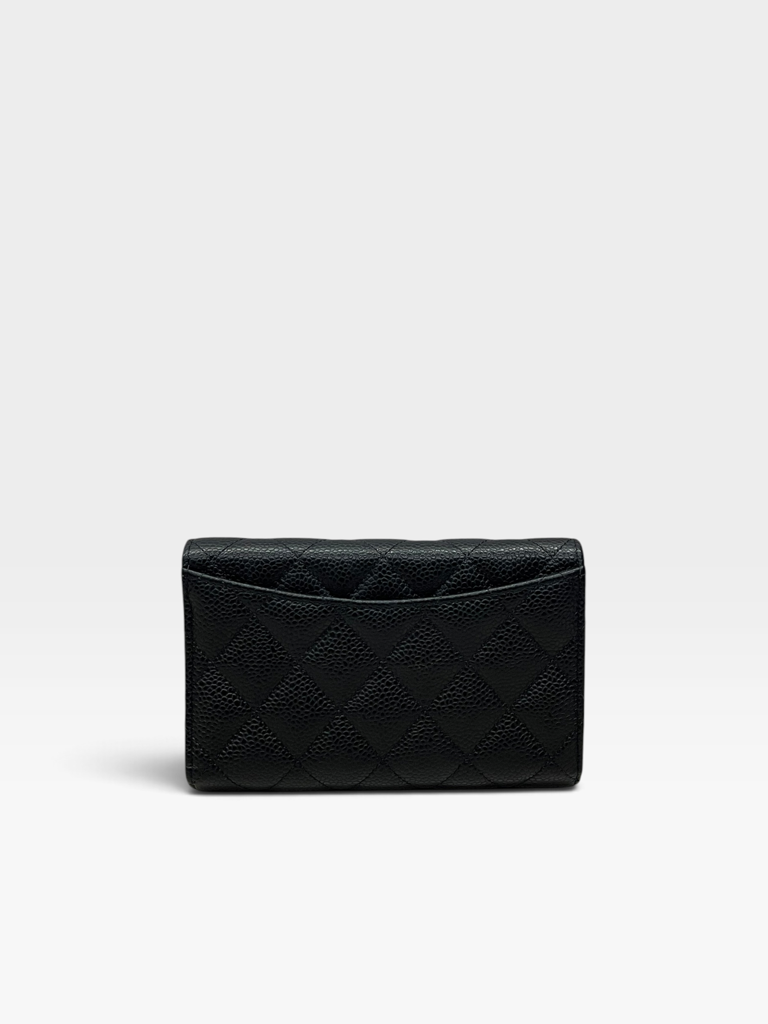 Pre-Owned CHANEL Flap Wallet / Product Code: 091012